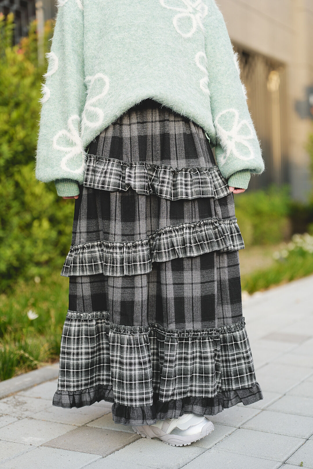 (限量)慢光影！格紋荷葉邊層次裙(兩色-木炭)