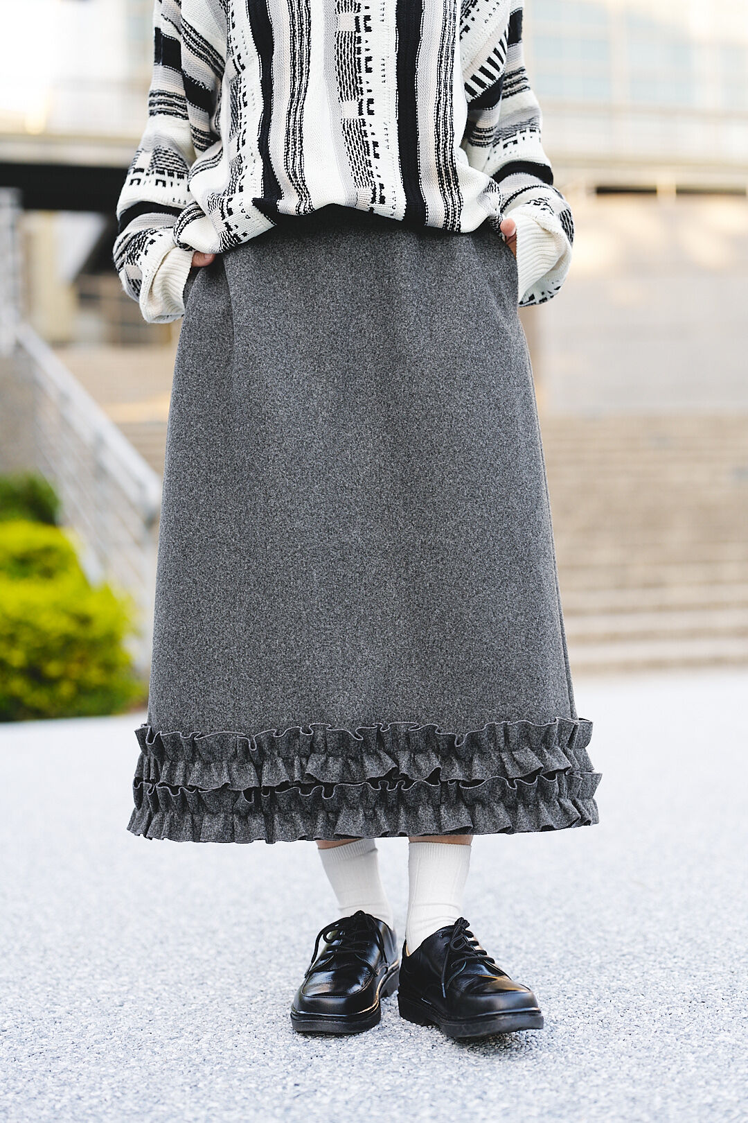 (限量)倫敦霧時分！毛呢荷葉邊裙(兩色-木炭)