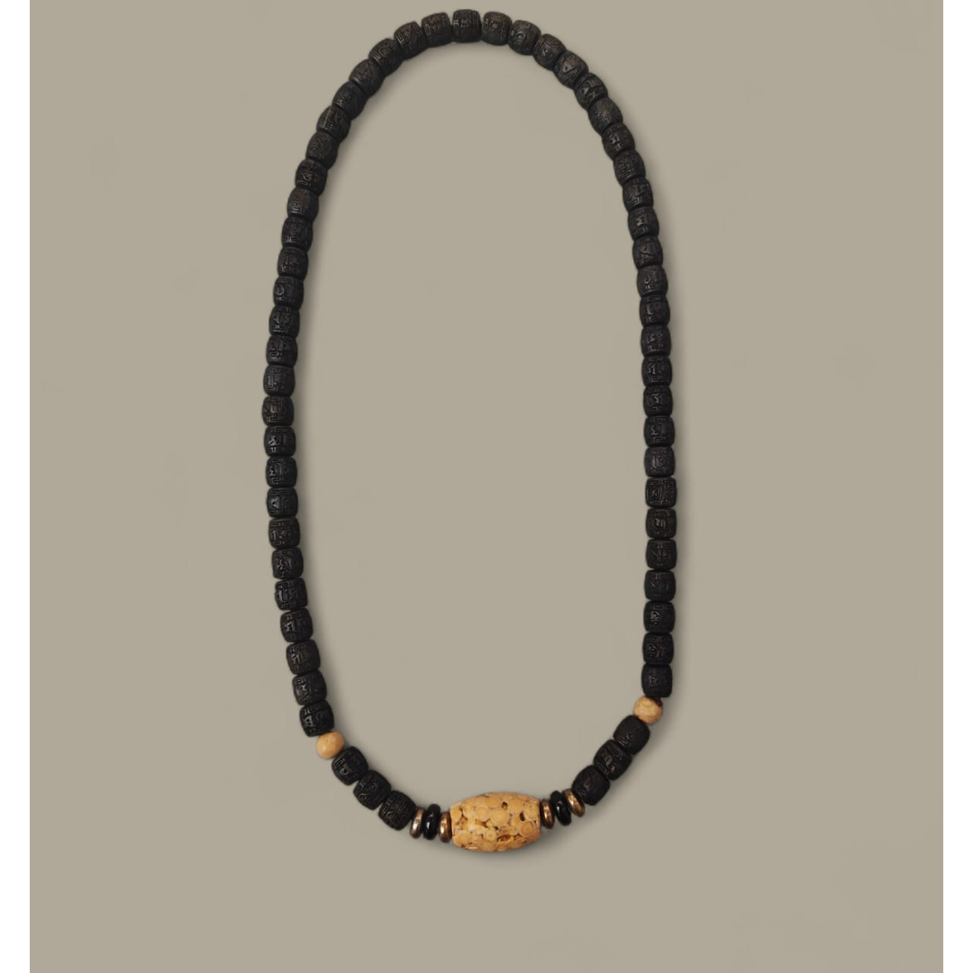 HKAF1214-019 老礦黃靈骨跳出舍利配天然降真香頸串 8mm(A19)