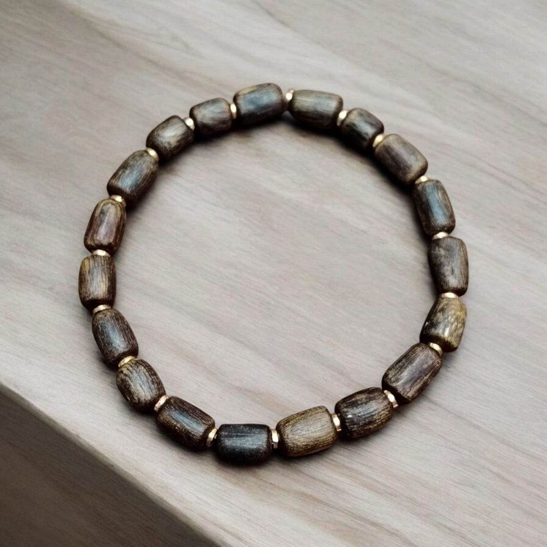 HKAF1214-016 天然越南棋楠水沉6mm桶珠沉香手串(經師傅開光)附送玻璃樽一個 (A16)