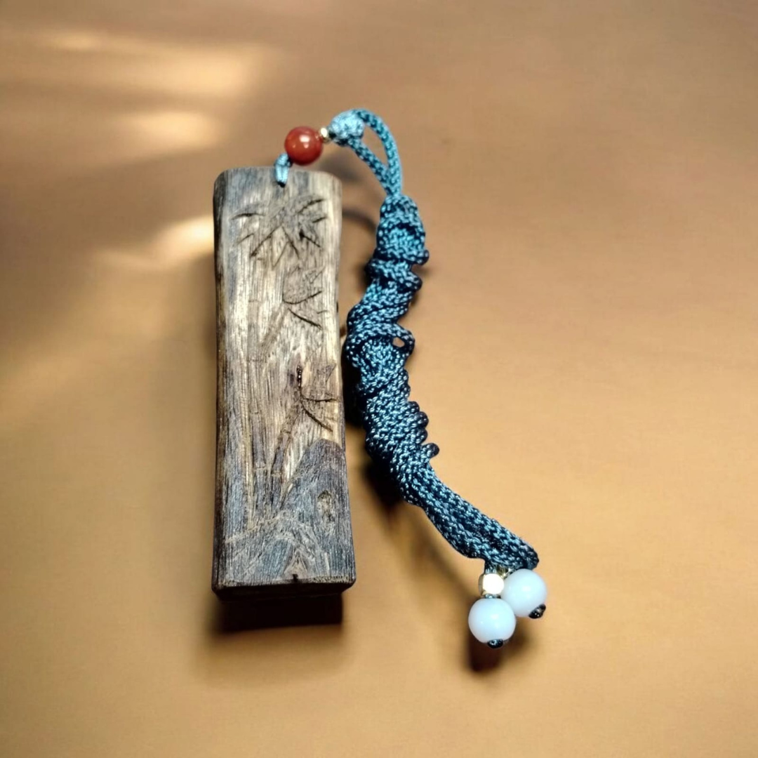 HKAF1214-023 天然越南綠棋楠大師級雕刻花件吊牌[附頸繩](A23)