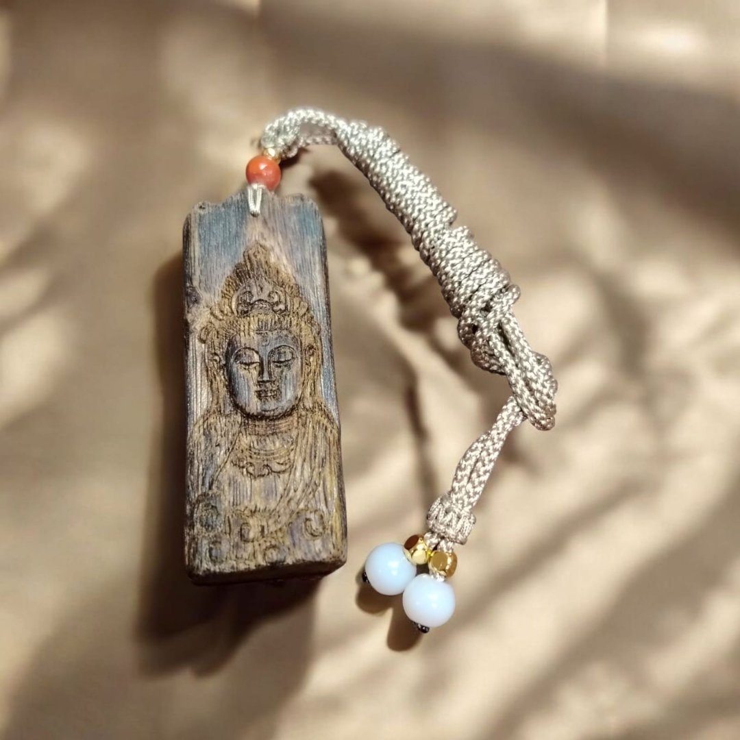 HKAF1214-022 天然越南綠棋楠大師級雕刻觀世音菩薩吊牌[附頸繩](A22)