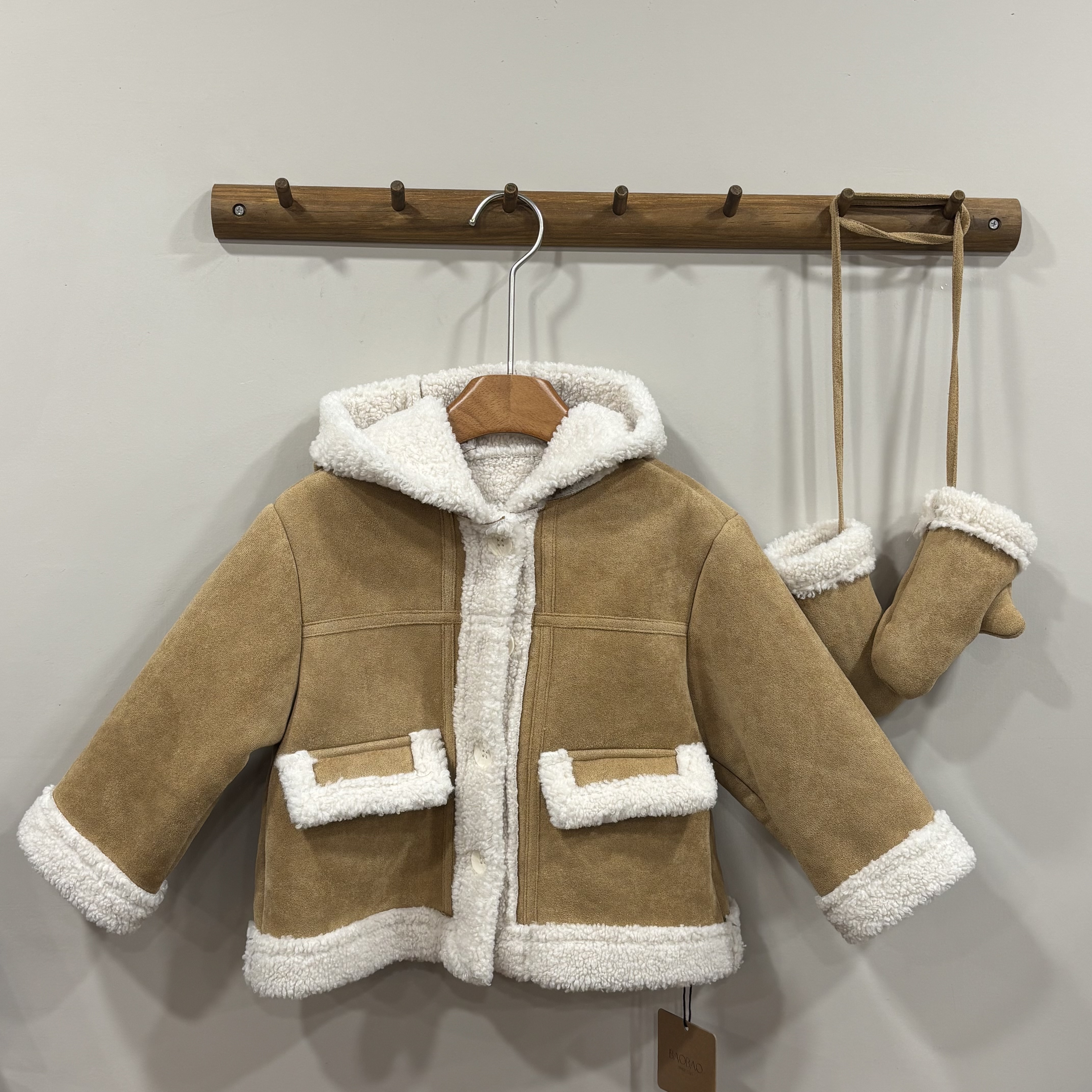 A03644麂皮內刷毛外套附手套