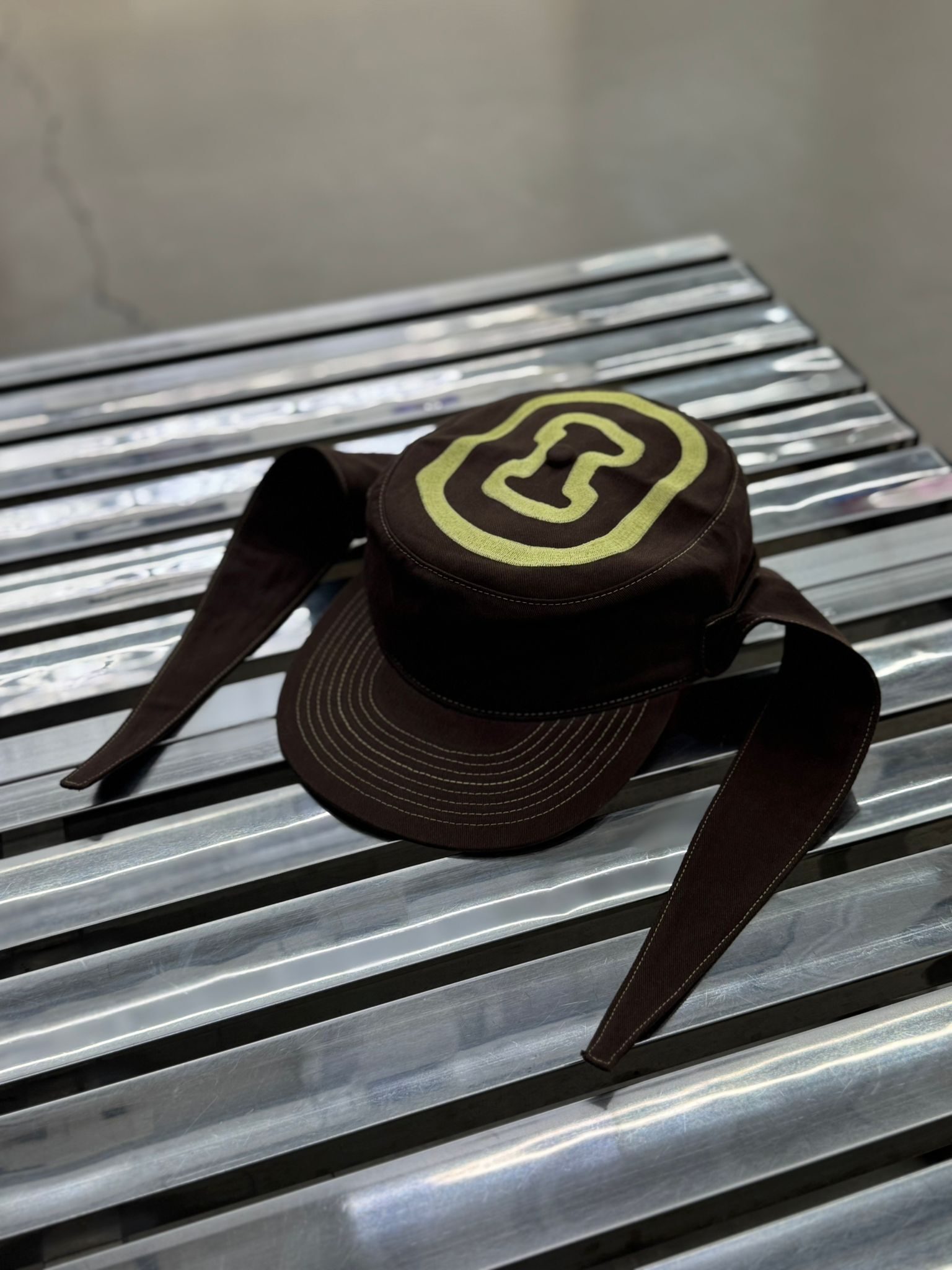 Ching Chong Pillbox cap - Brown