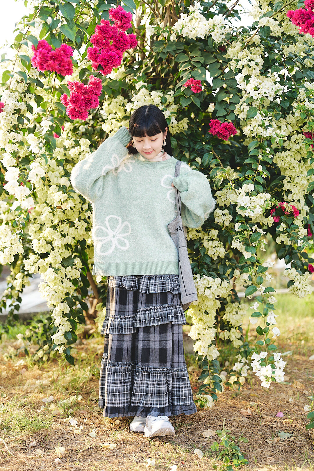 (限量)冬日吻！羽毛緹花針織毛衣(兩色-淺薄荷)