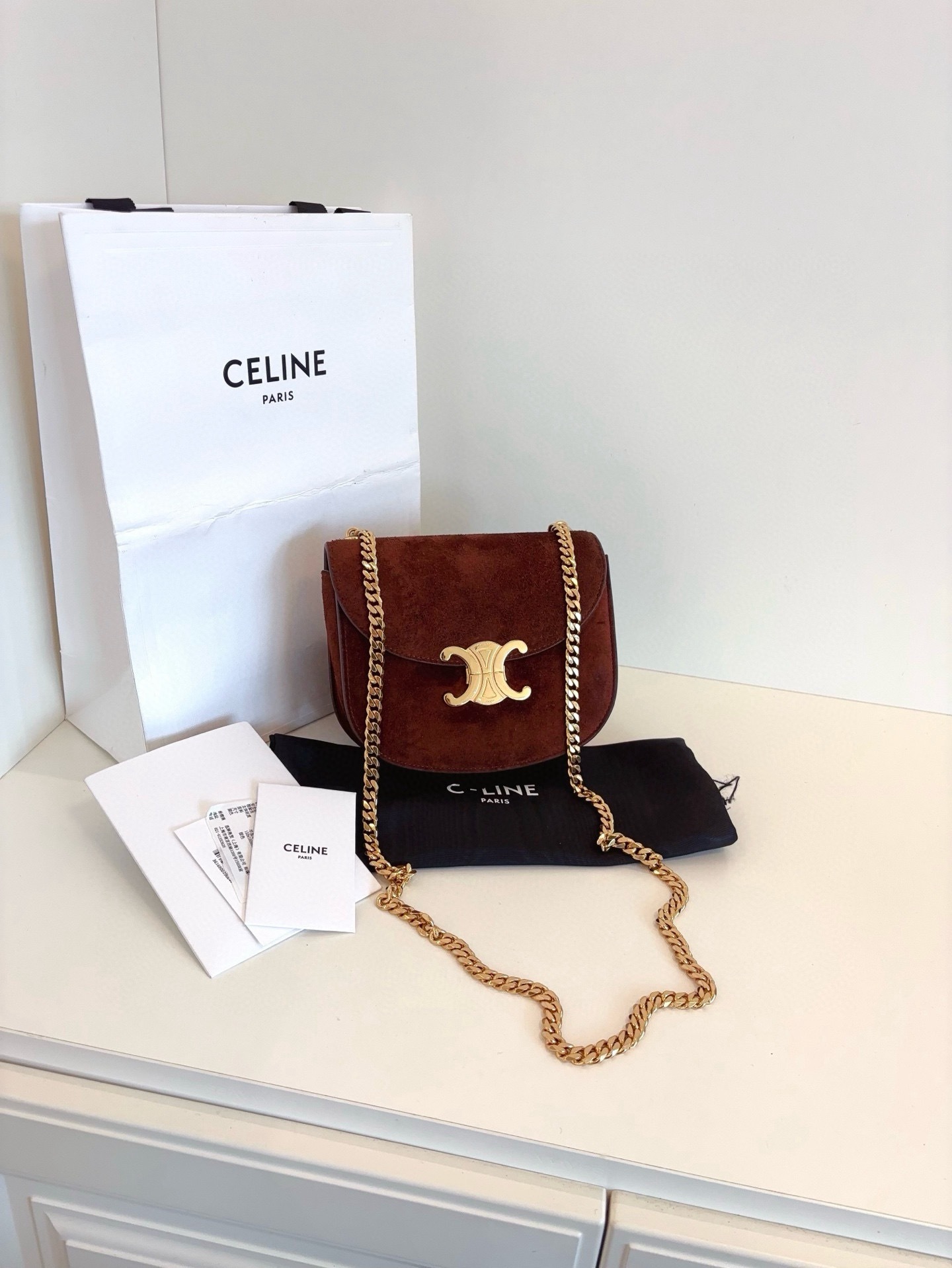 【98新】CELINETrimphe 凱旋門大鎖扣鏈條麂皮郵差包