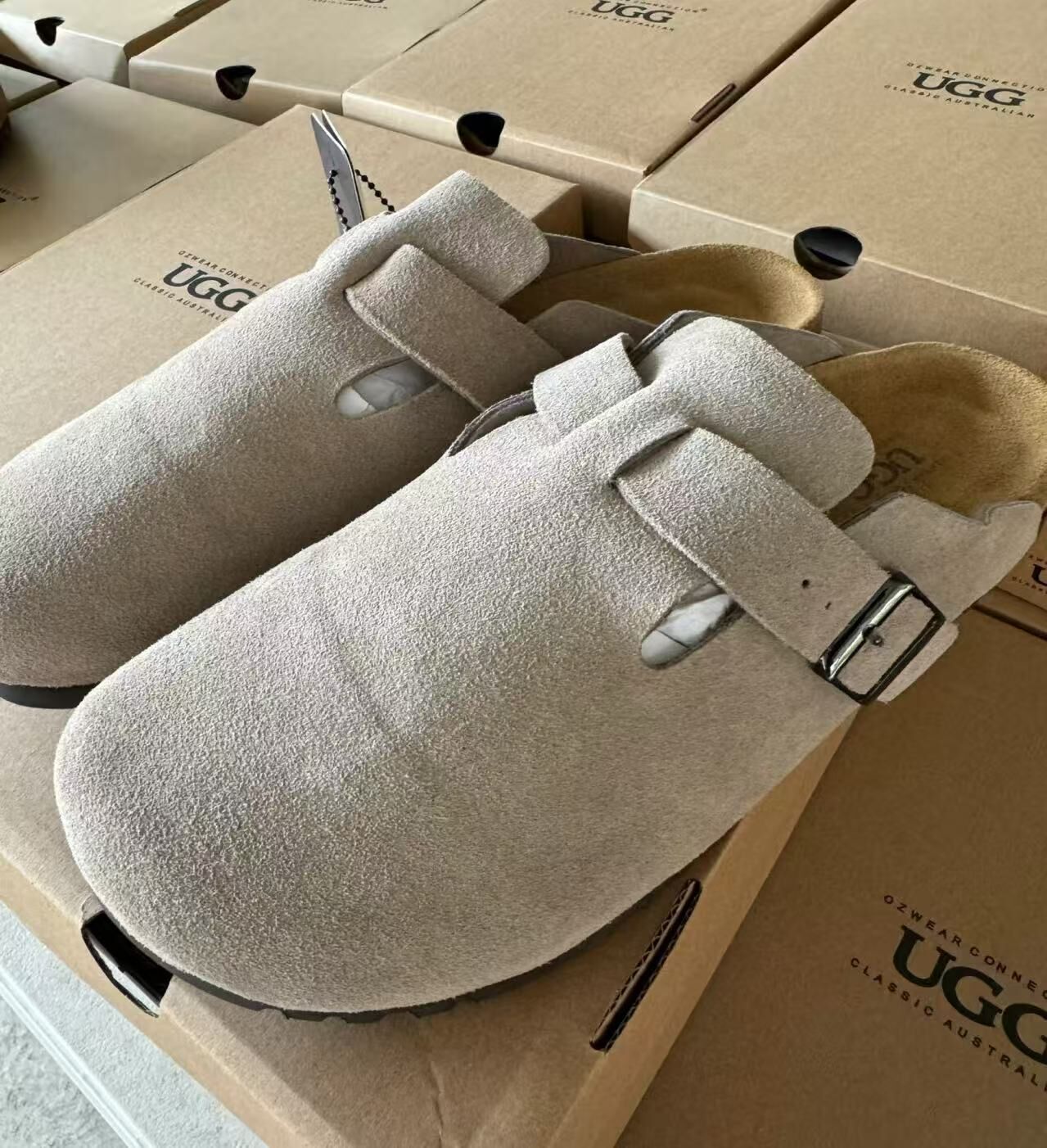 UGG05 -M