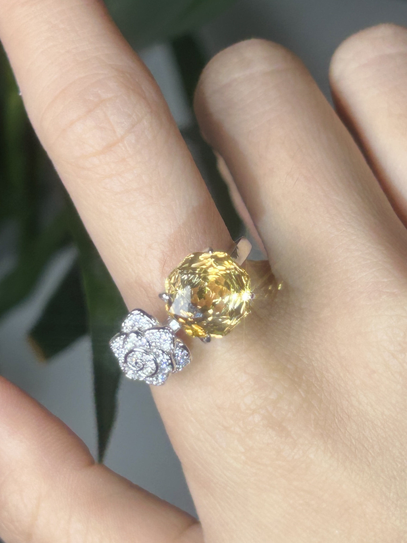 黃水晶山茶花戒指