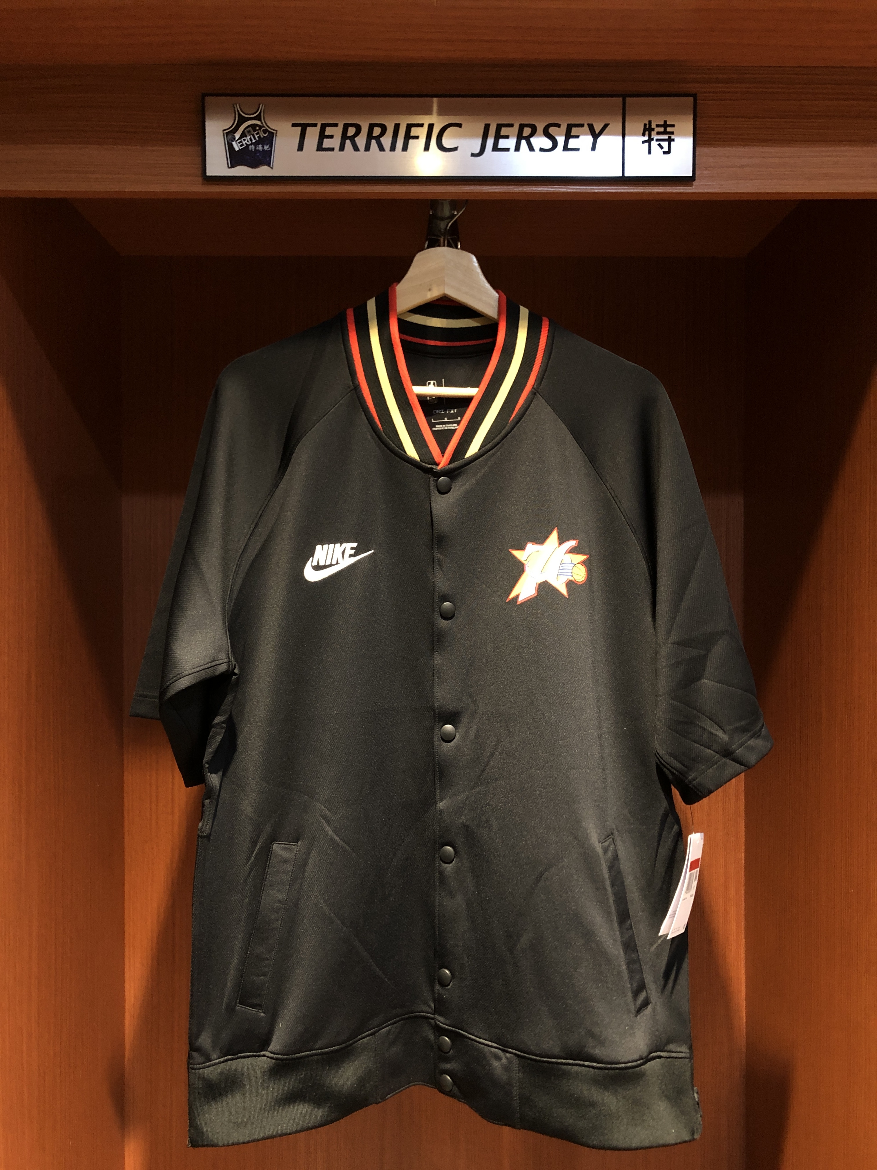 NBA外套 Philadelphia 76ers 費城七六人復古 黑流星 HWC Nike Authentic On-Court Game Jacket 熱身外套 球員實戰 全新