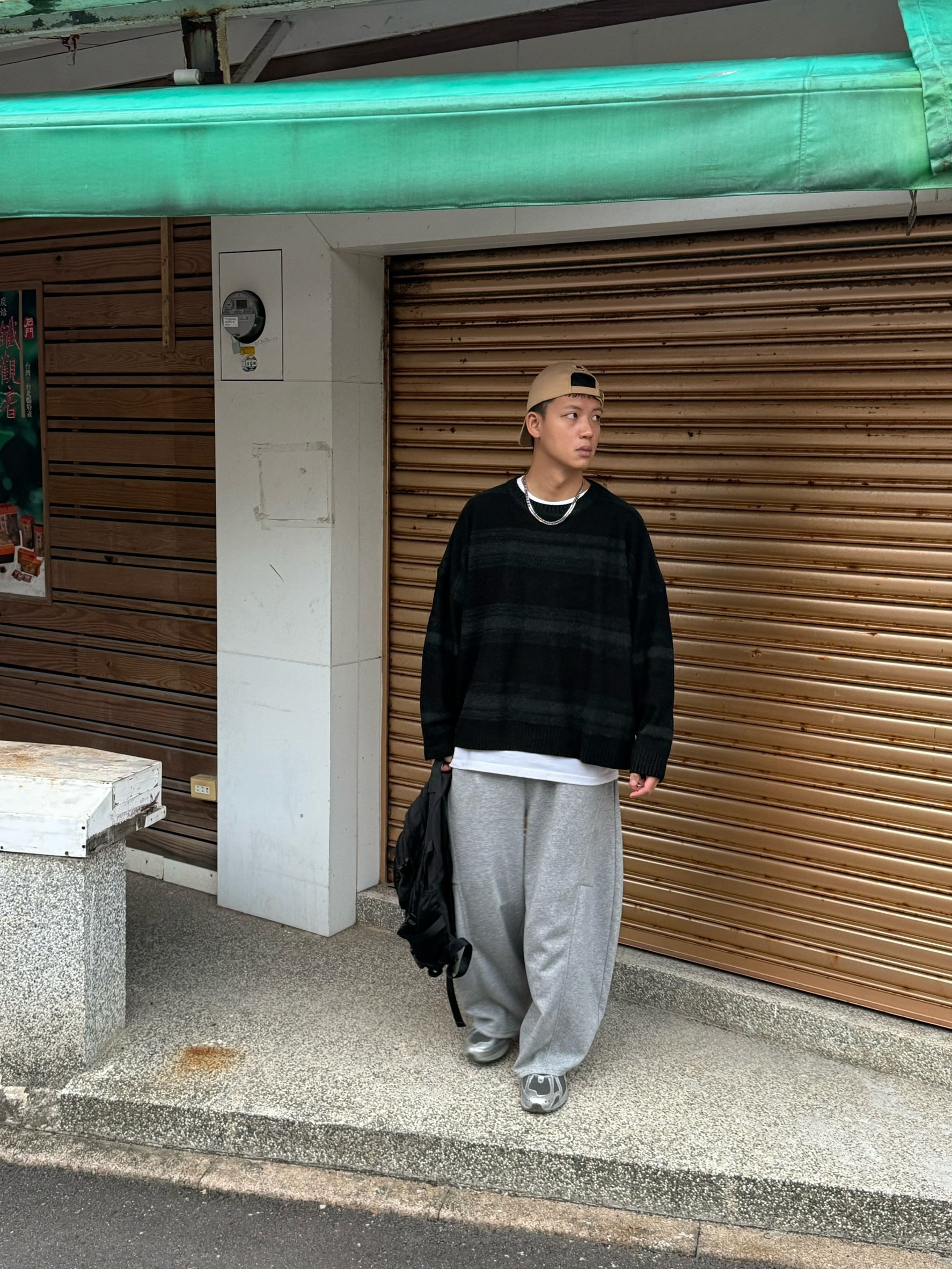 剪裁彎刀休閒棉長褲
