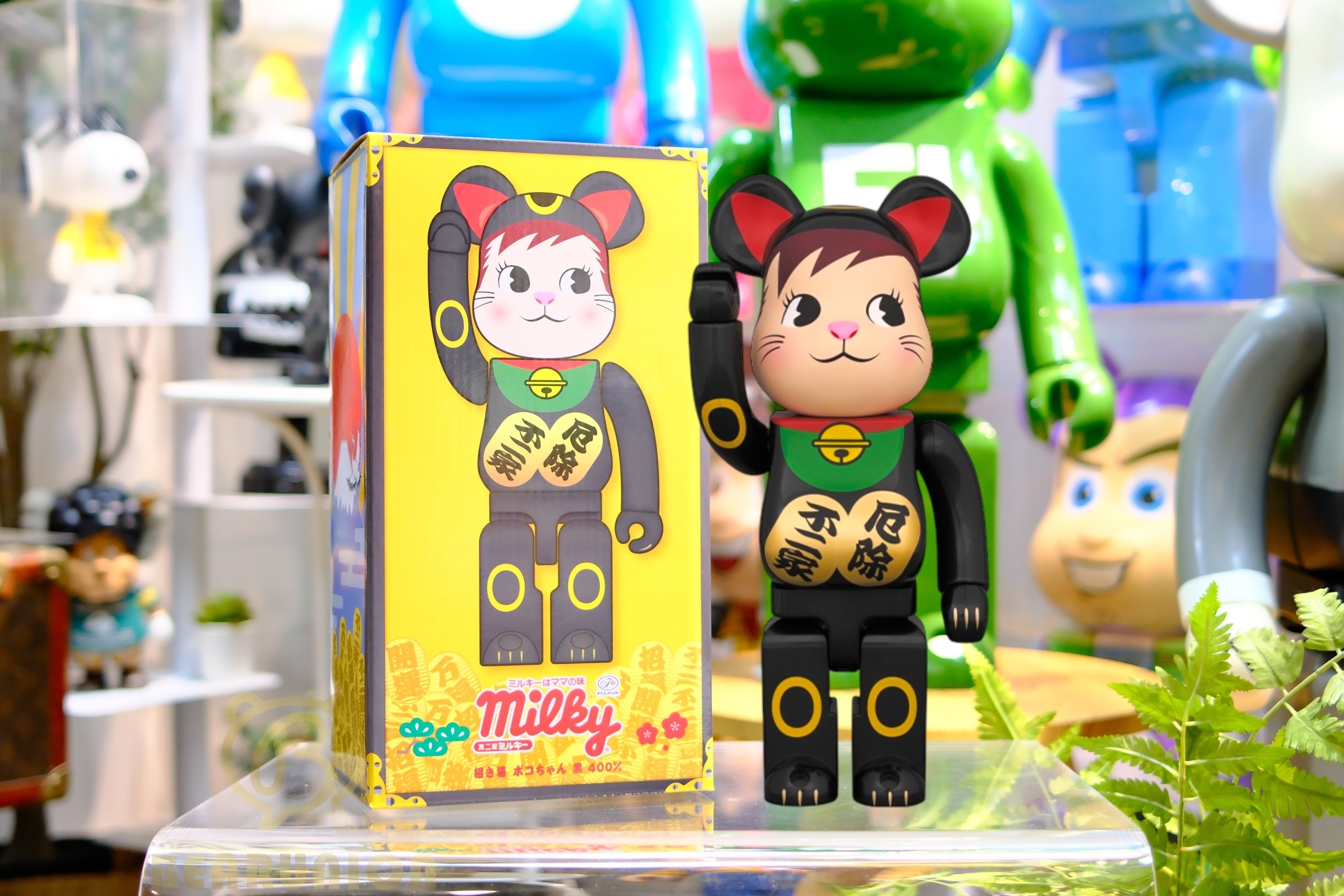 🥇現貨🥇Bearbrick 400% Maneki Neko Poko Chan BLACK 不二家 招財貓