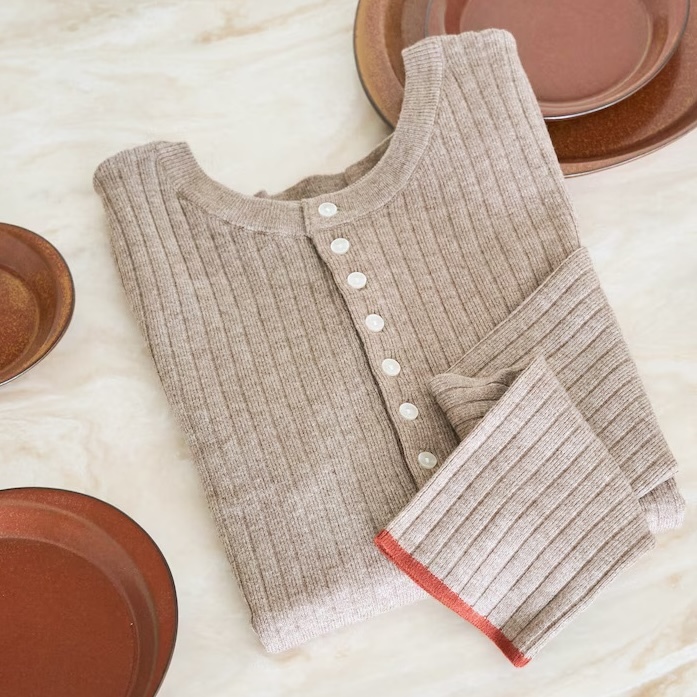 日本 吸濕發熱 羅紋針織上衣