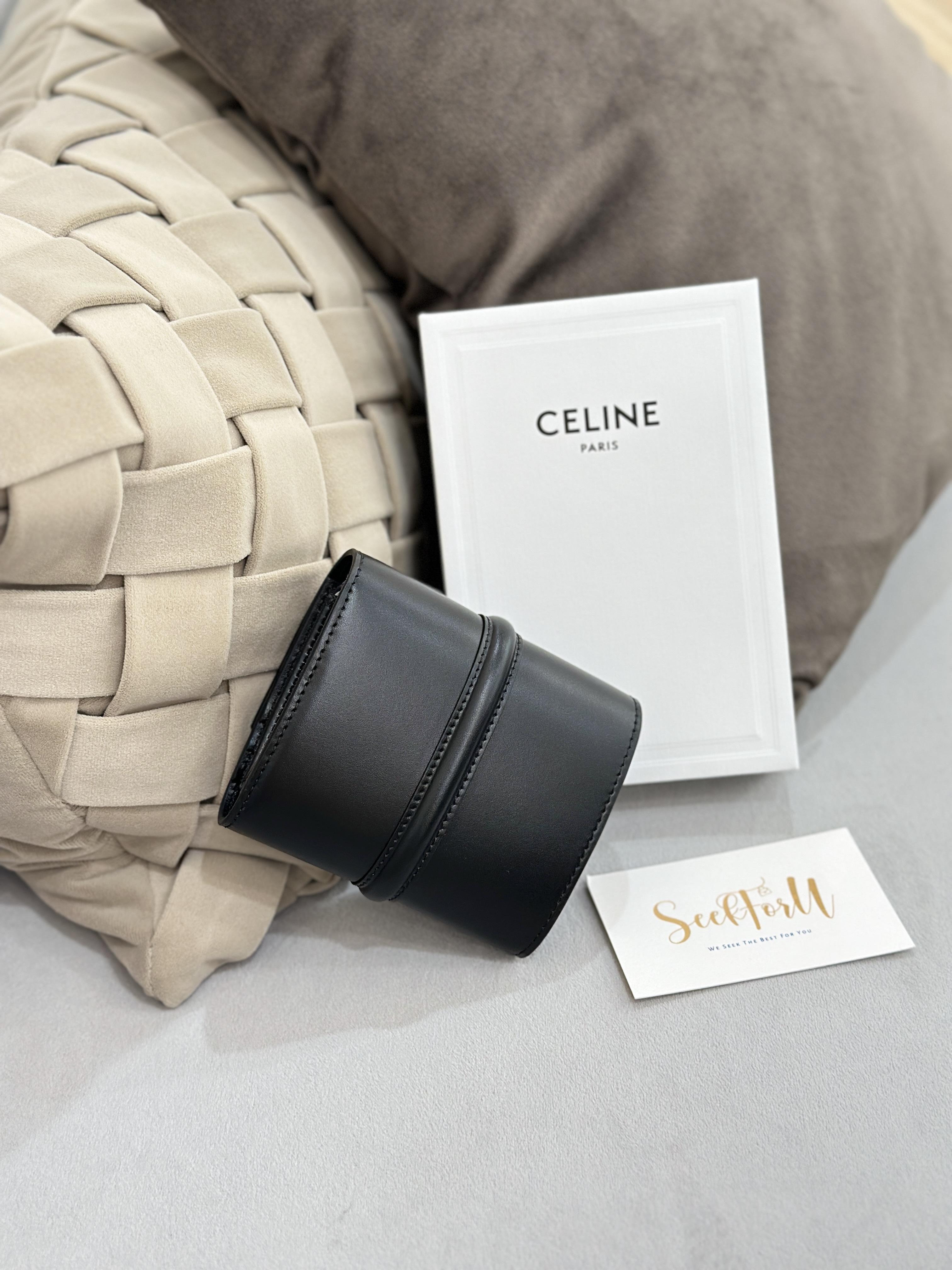 CELINE Small Trifold wallet 16