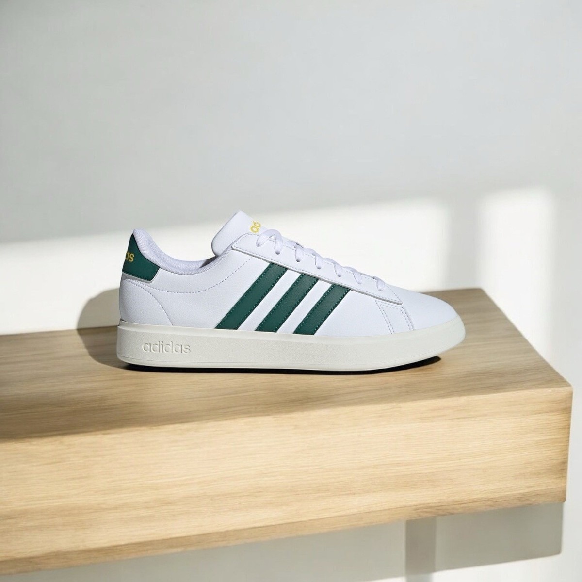 【直播】adidas LL121309 Grand Court 男裝運動鞋(白拼綠色)