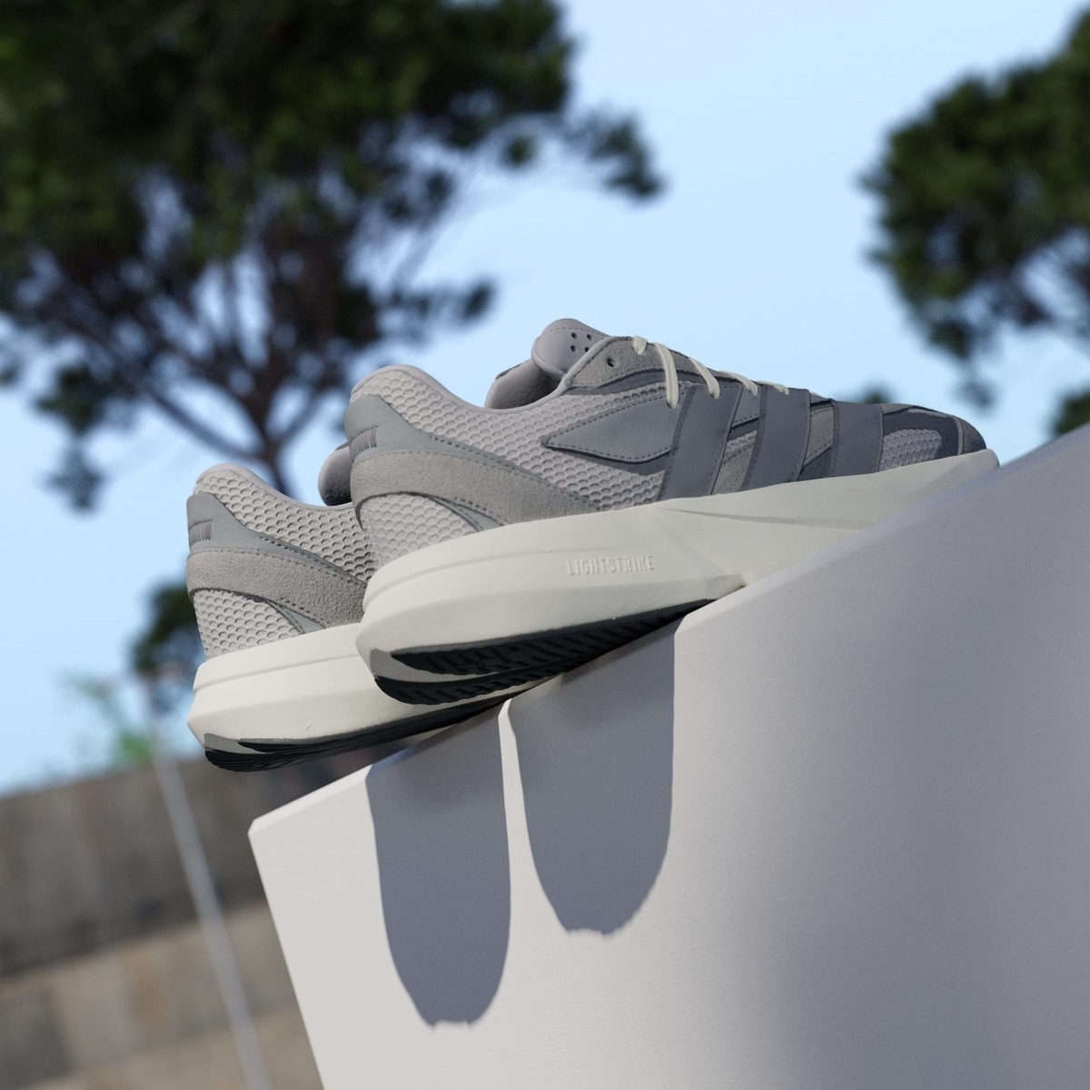 【直播】adidas LL121314 Lightblaze 女裝運動鞋(灰色)