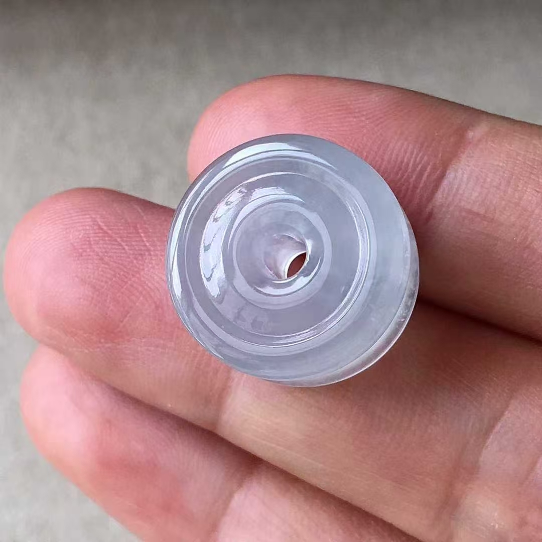 1265513 翡翠高冰路路通吊墜