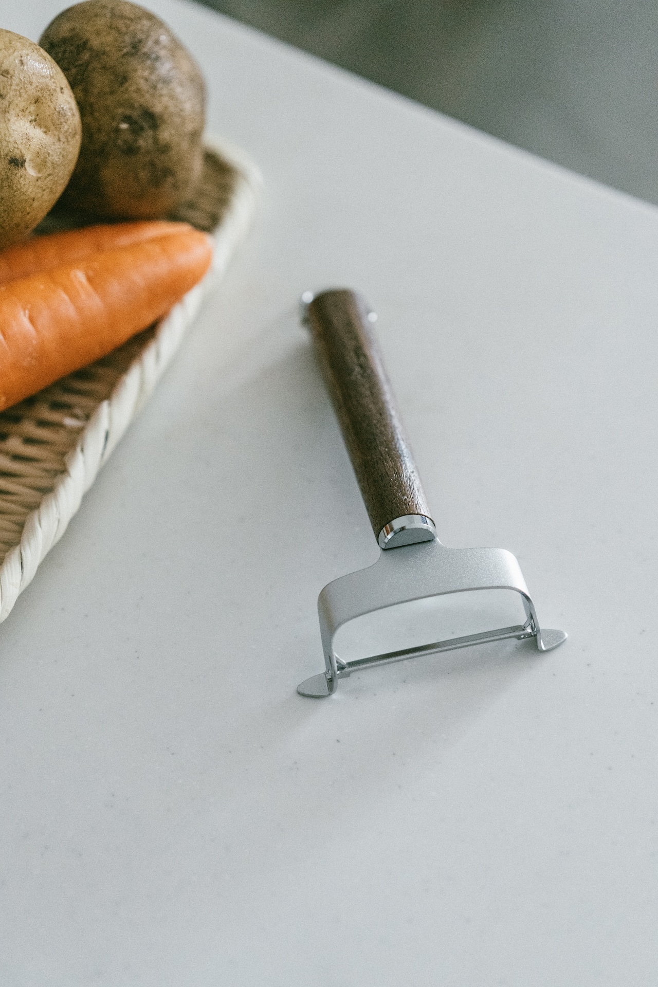 日本橋木屋日本製天然木柄削皮刀