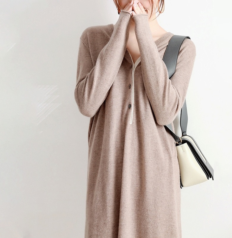 黑S【零碼出清不退換】開襟V領直筒針織洋裝