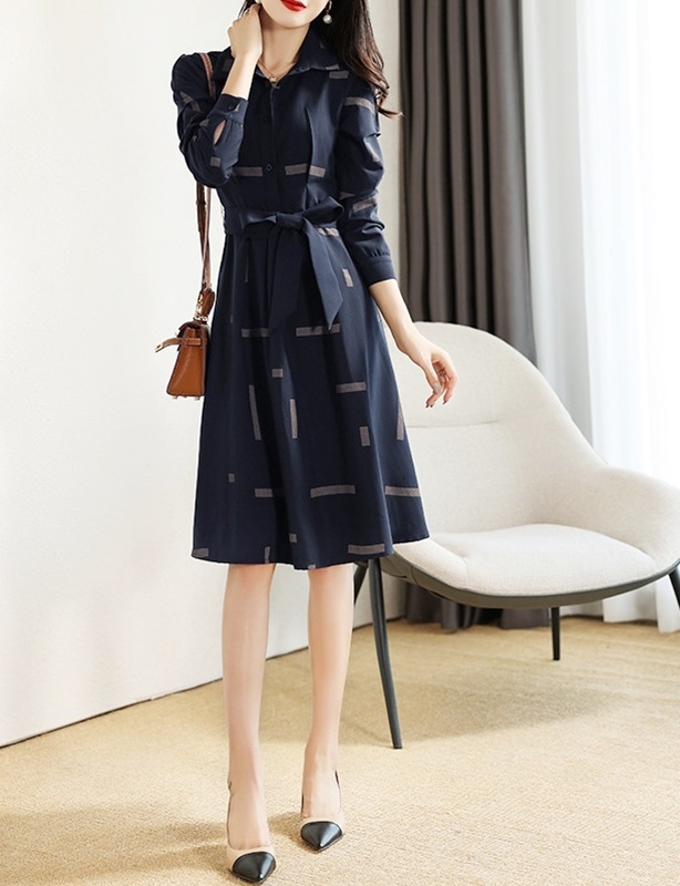 立領條紋綁帶洋裝 藏青