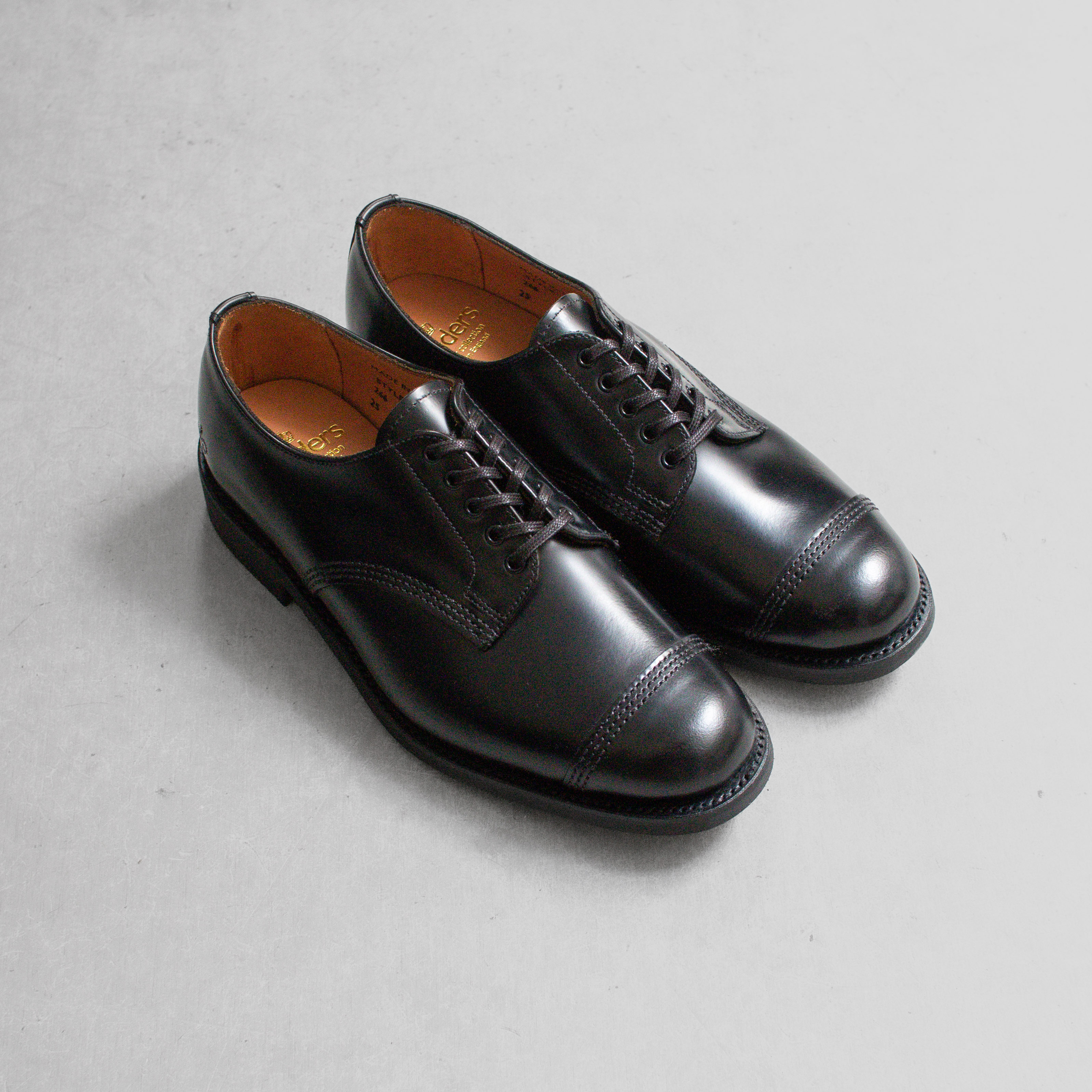 SANDERS FEMALE MILITARY DERBY SHOE 1830B