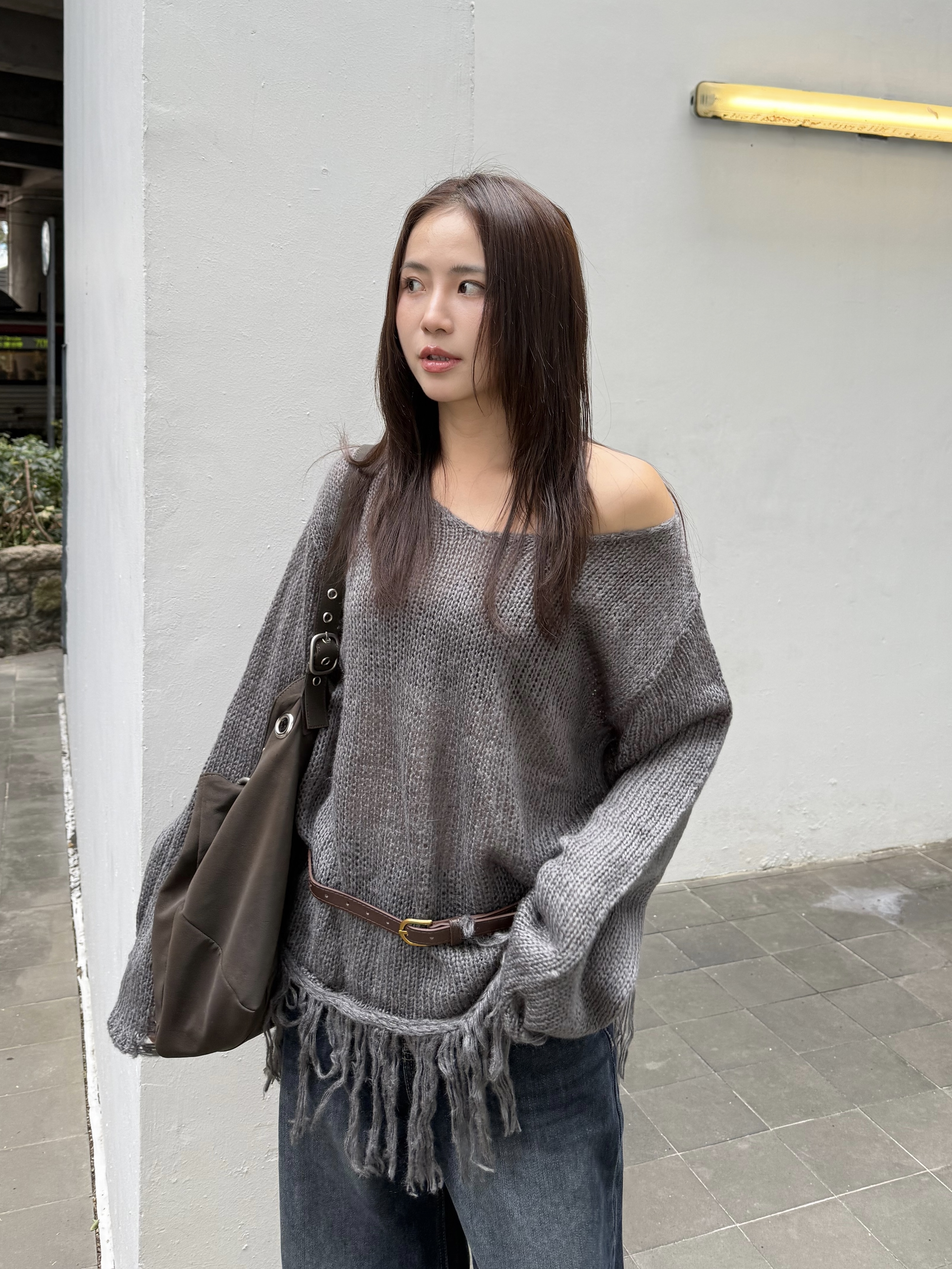 (訂購)時尚感流蘇針織🧶冷衫 T1222 (米白/深灰)