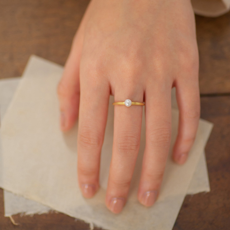 Akoya日本海水珍珠18K裝飾戒指 羅馬式風格