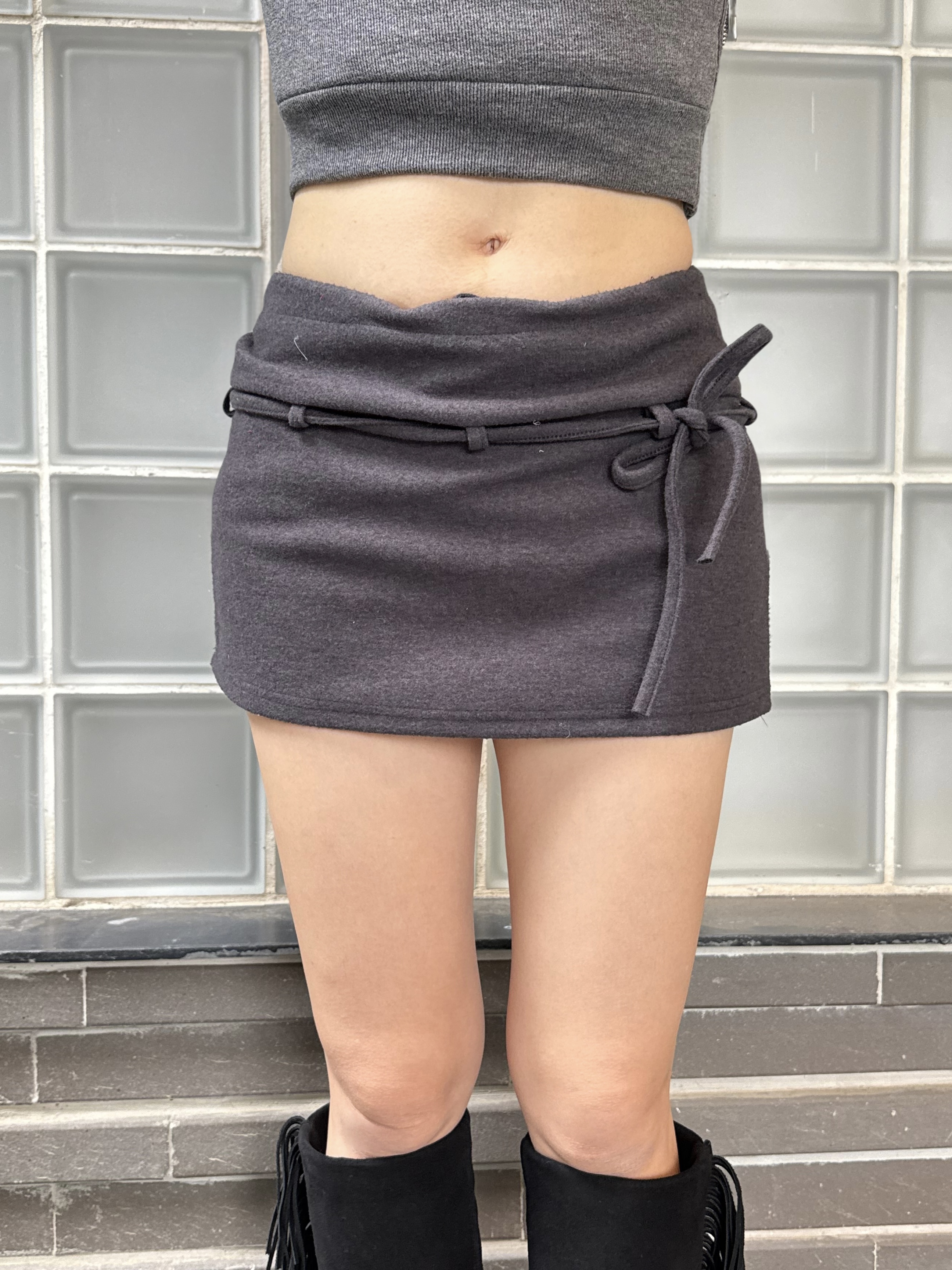 (訂購)小辣妹內抽繩絨面裙褲 P1221(黑/深灰/墨綠)