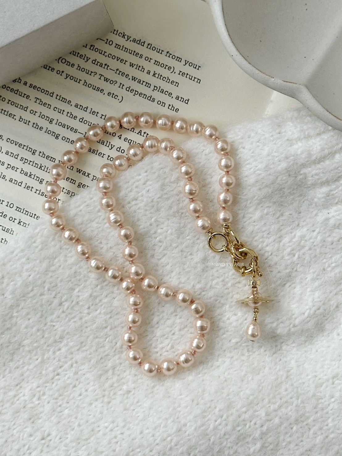 <聖誕快樂✨> Vivienne Westwood Aleksa 粉珍珠項鍊