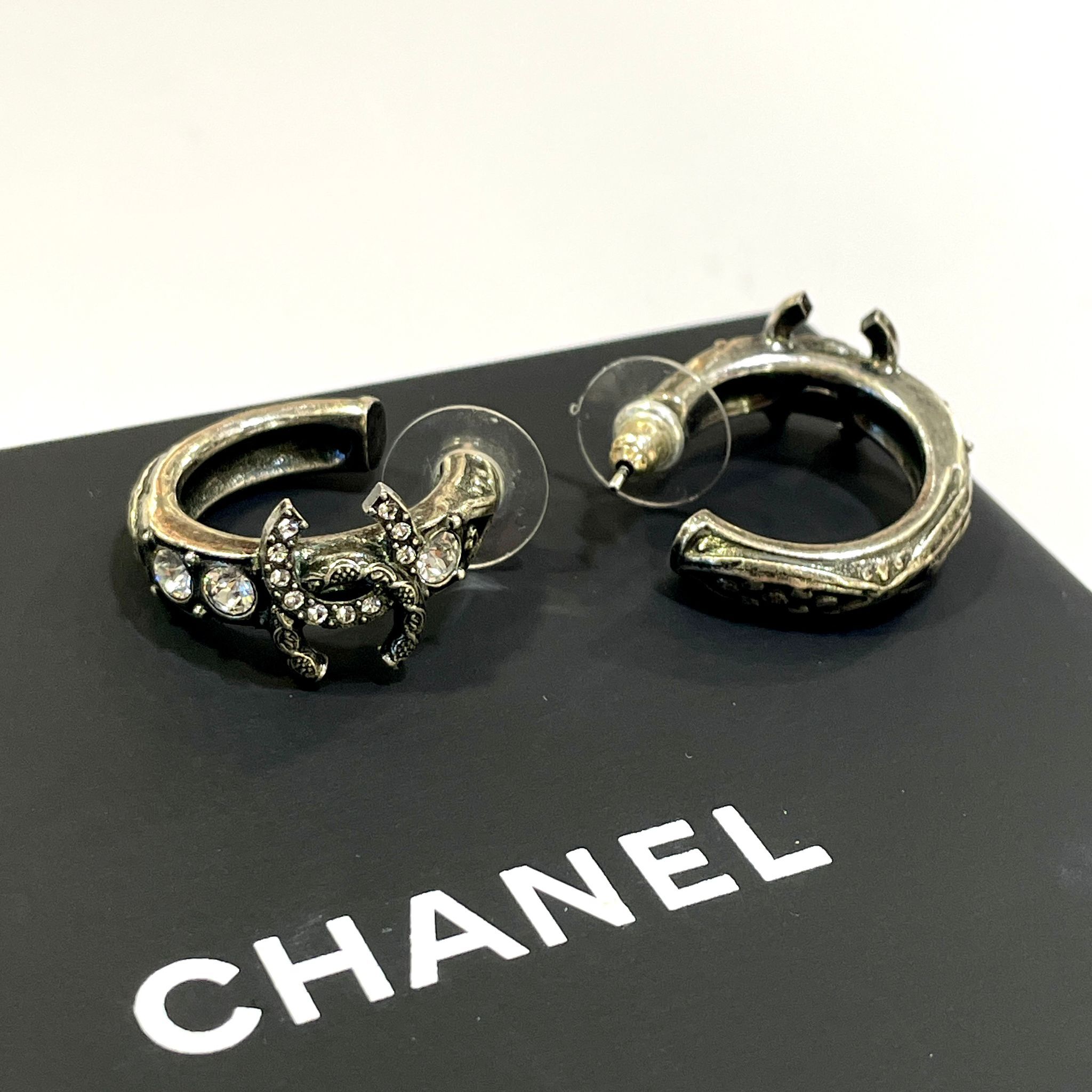 全新CHANEL耳環 ABD774 復古做舊圓圈水鑽CC LOGO #BRAND NEW #香榭站正品