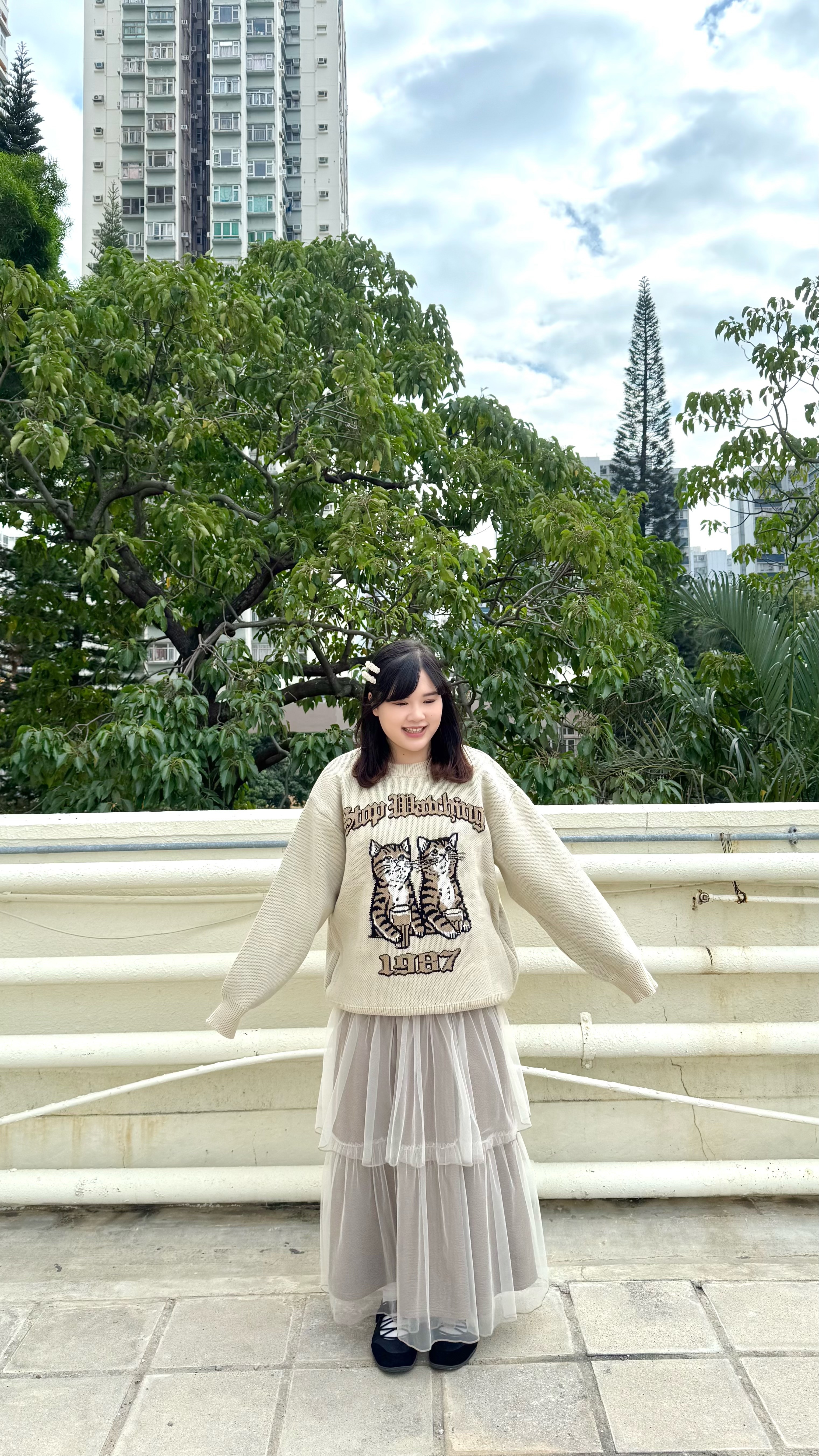 Unisex！貓貓酒杯圓領冷衫