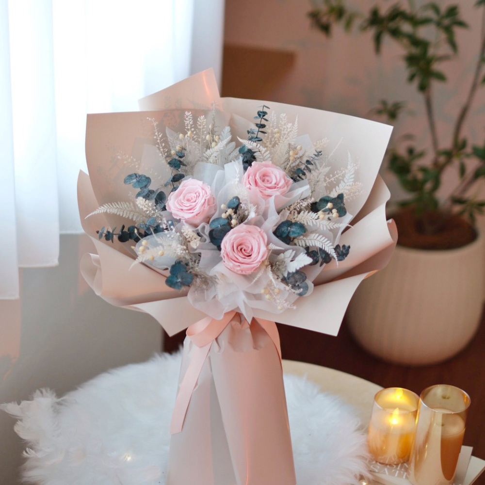 頂級厄瓜多粉玫瑰永生花花束 / 3朵奶茶色包裝