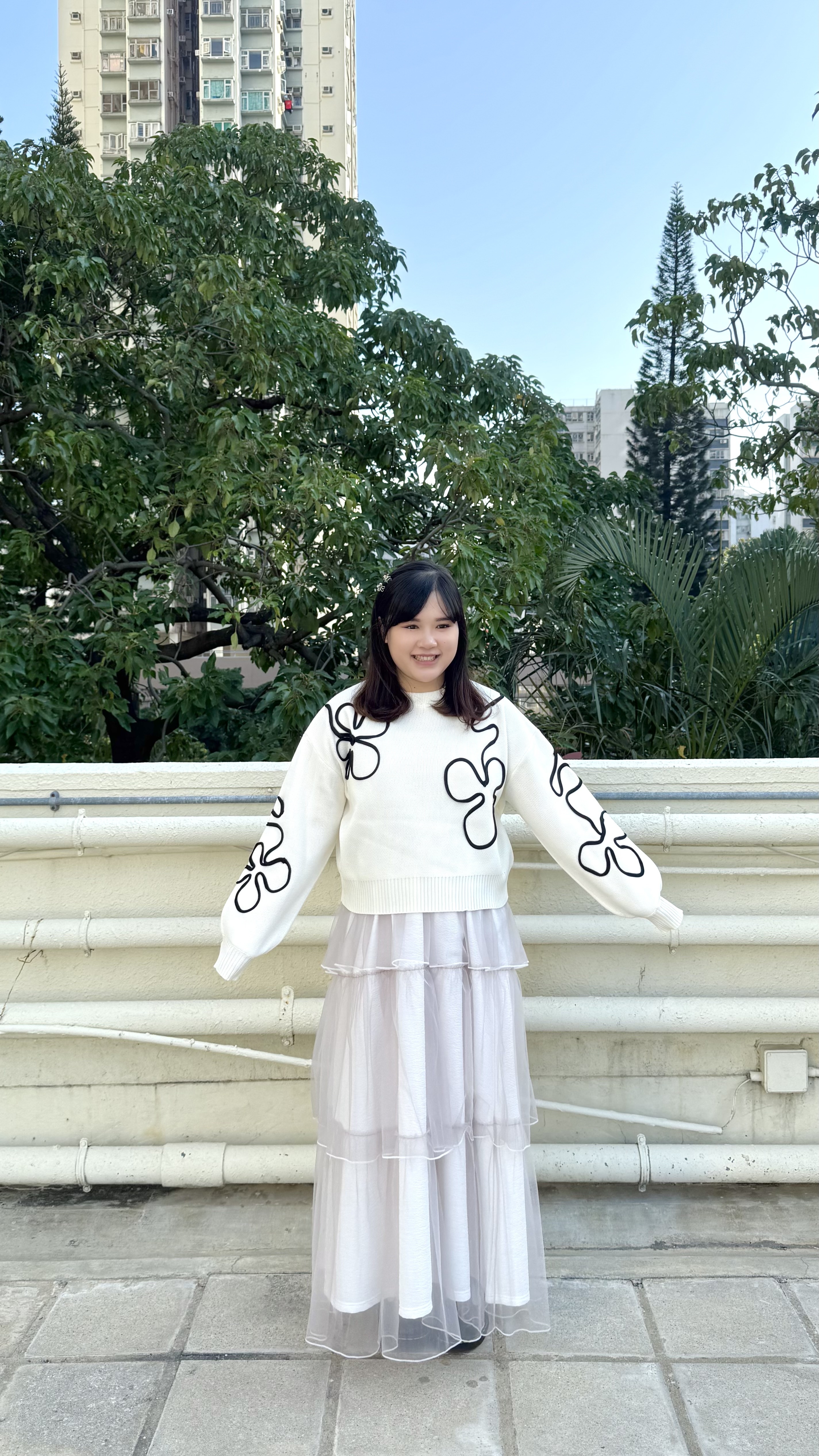 線條花花短身冷衫