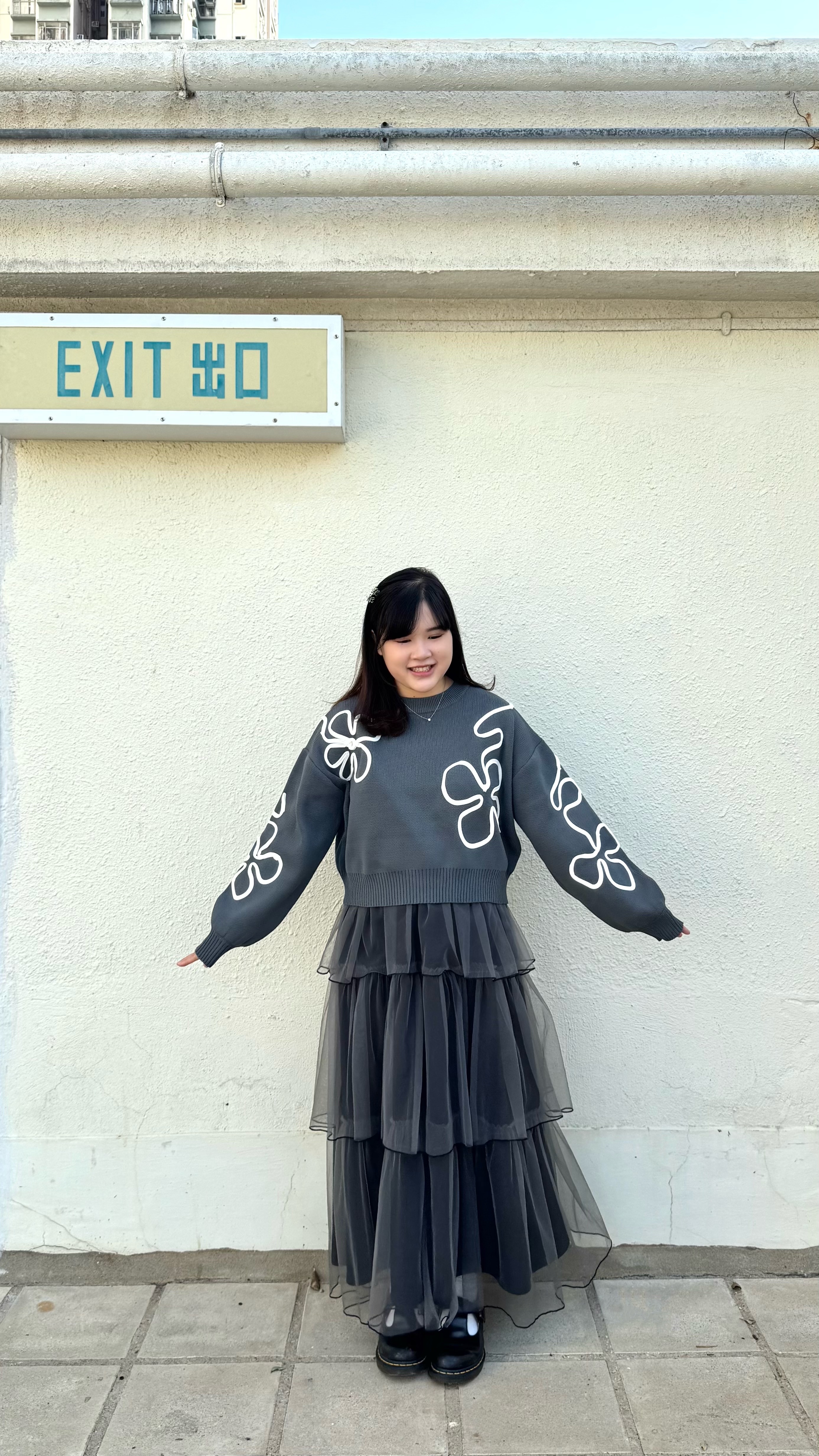 線條花花短身冷衫