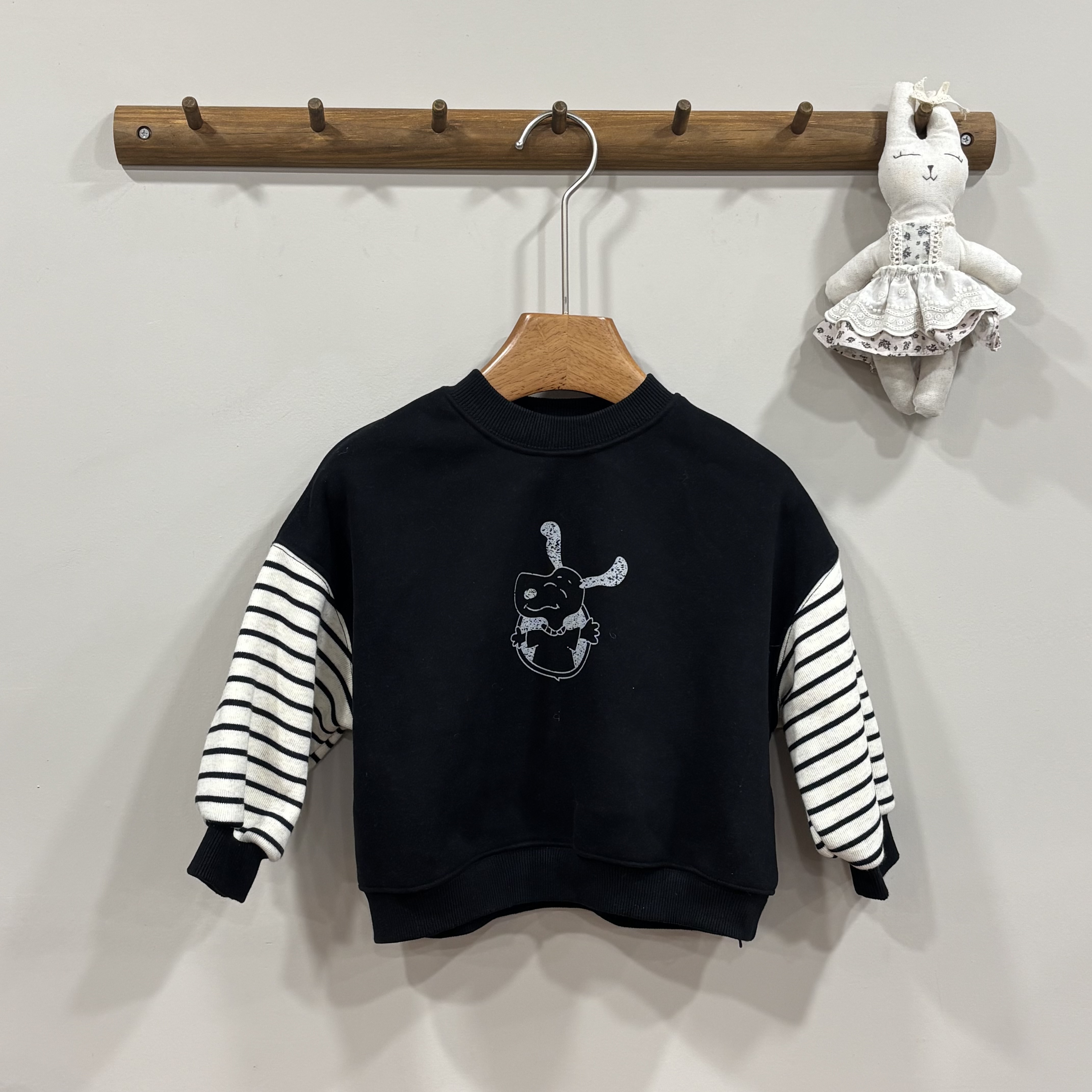 A03676假兩件大學T