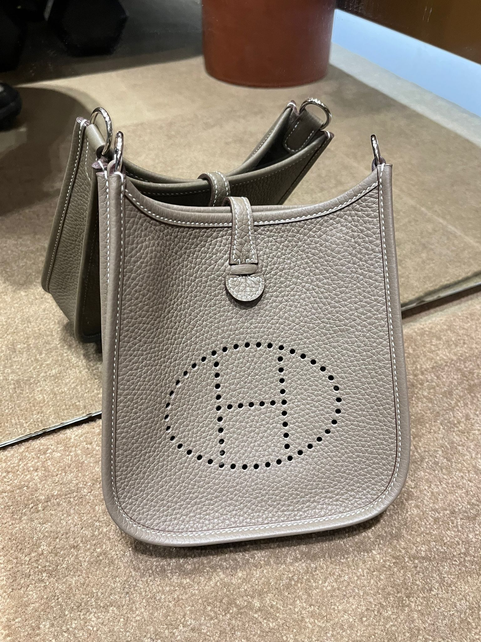 Evelyne mini 18 etoupe ck tc W 閒置品