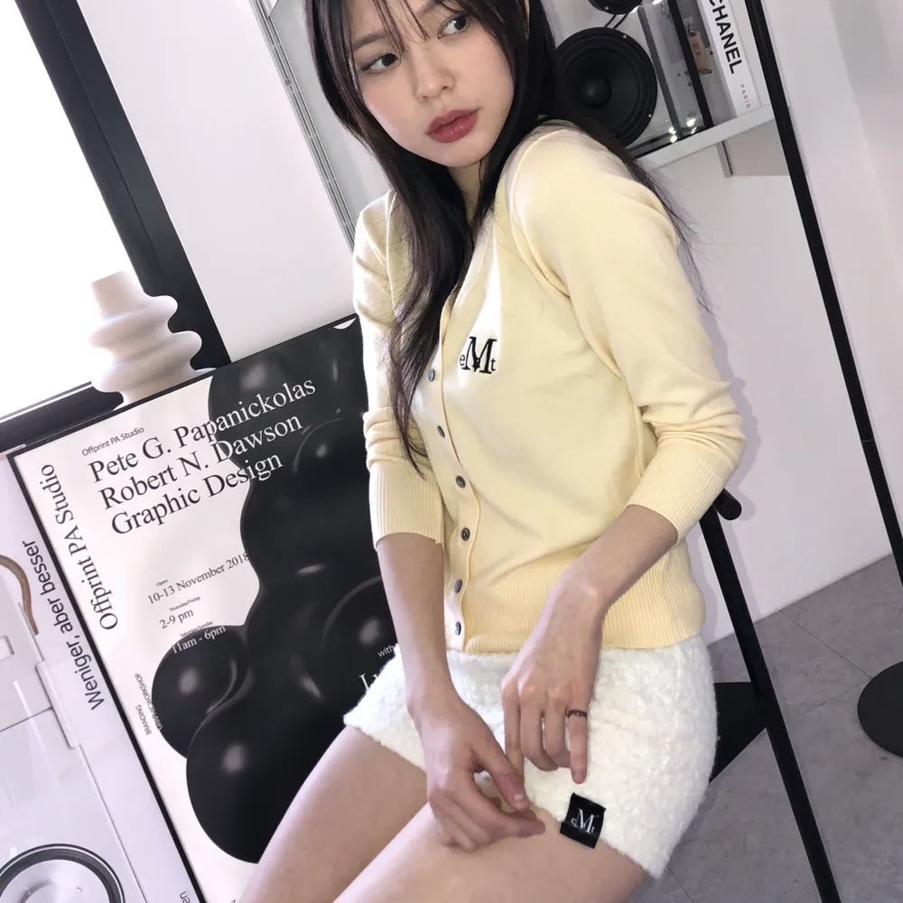 MUCENT PORE FLEECE MICRO PANTS 毛毛 短褲 小標籤 韓國代購 兩色