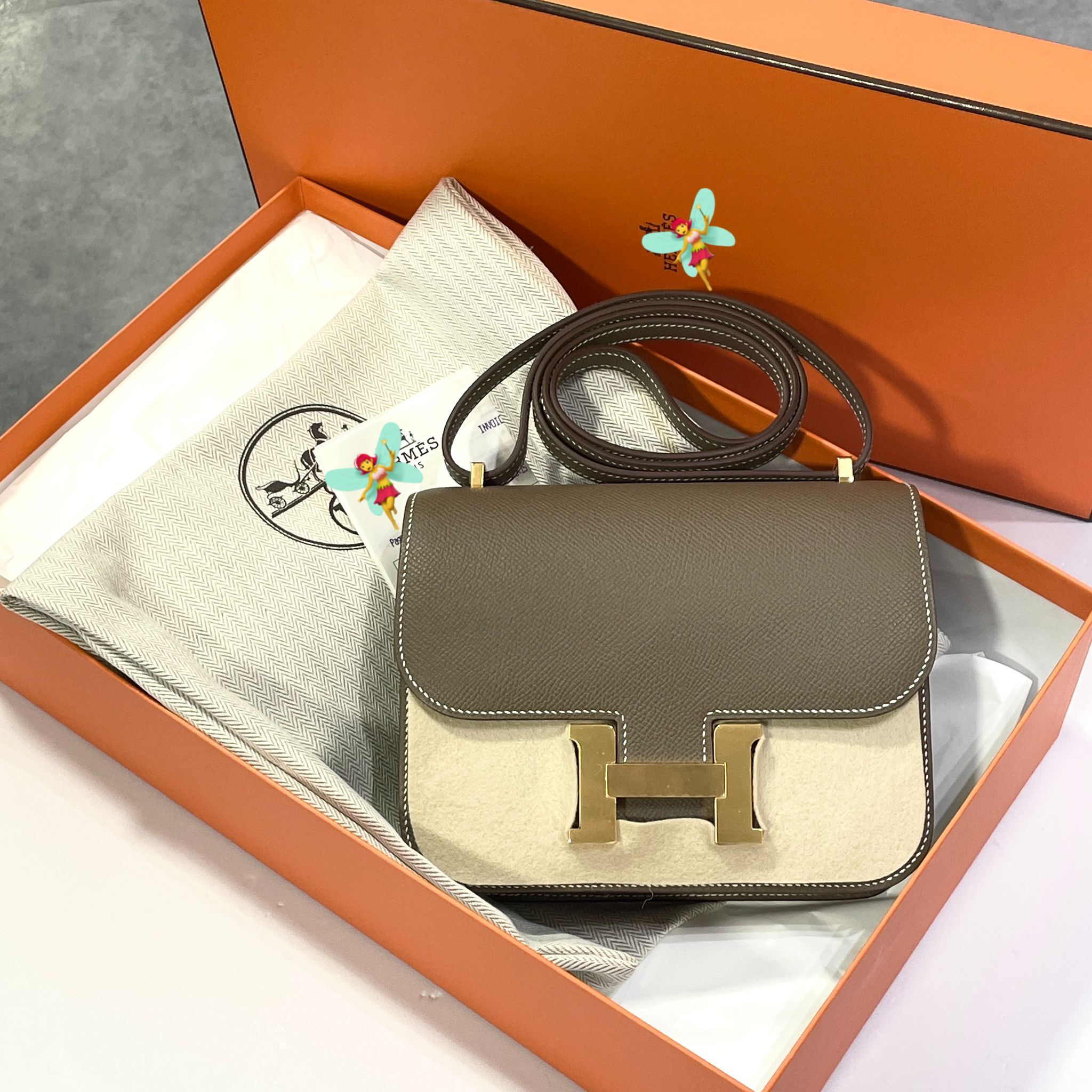 K刻❣️全新MINI CONSTANCE 大象灰金扣Epsom皮18/ETOUPE GHW #C19 #康康包 #BRAND NEW #香榭站正品