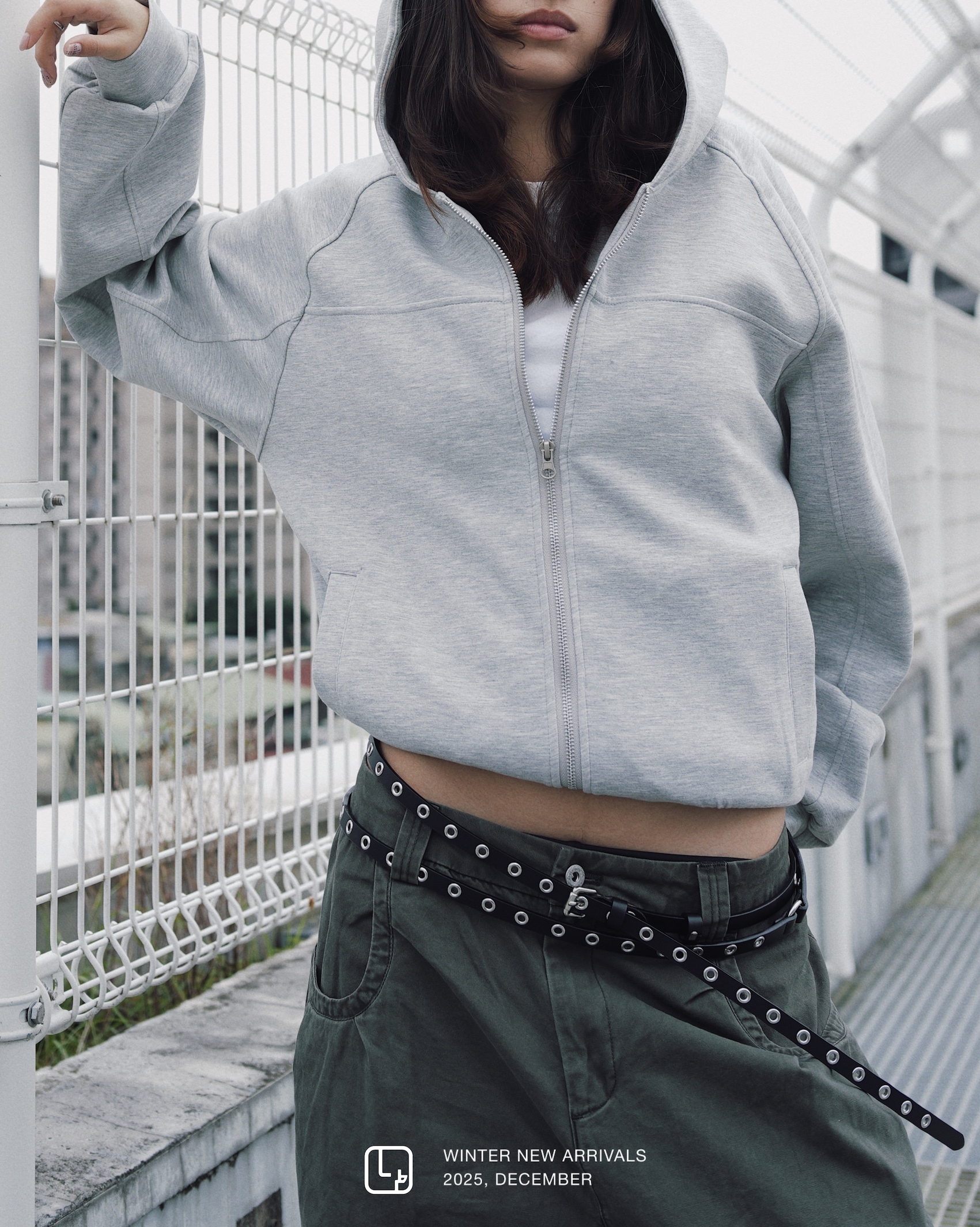 XIN SELECT 圓孔 加長 細款 腰帶 皮帶 黑色