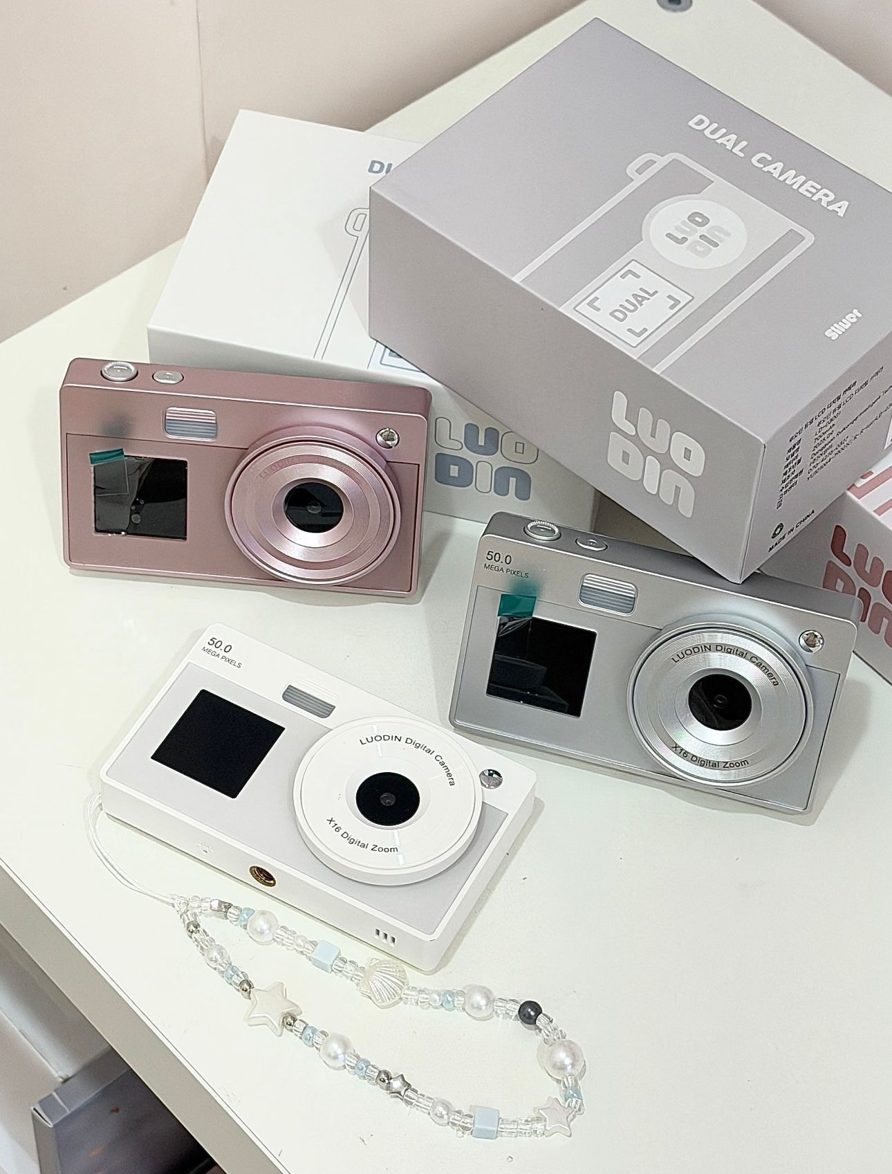 韓國爆紅團購 可DIY貼紙!🎀 Luodin Selfie Retro Dual Digital Camera 復古雙螢幕CCD相機 (兩部-$20 三部-$30!)