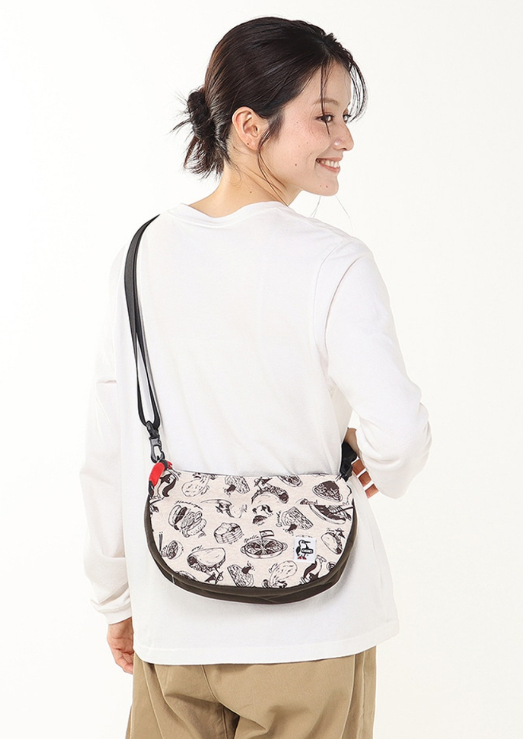 CHUMS MINI BANANA SHOULDER SWEAT NYLON - FOOD JOURNEY