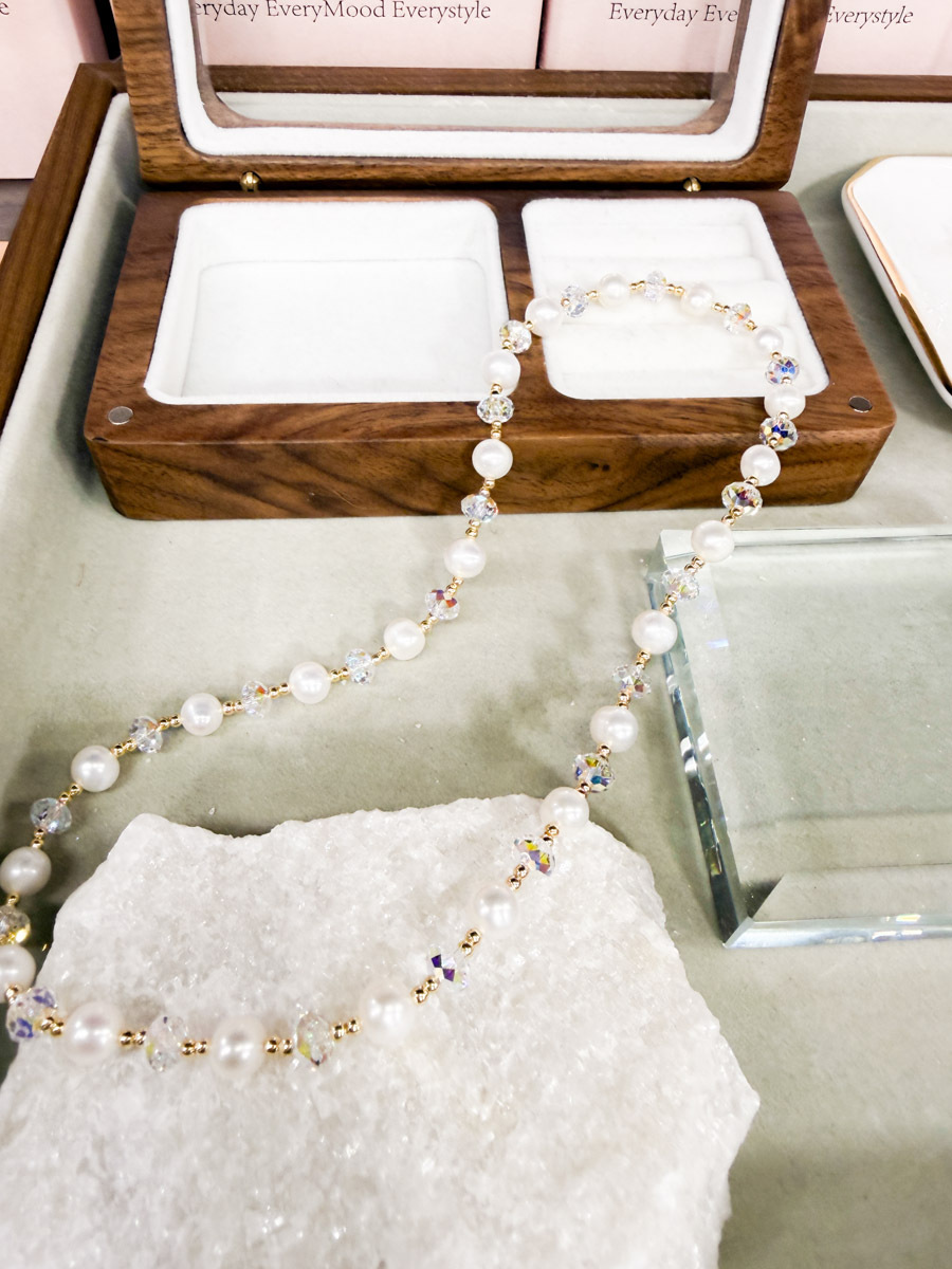 【SALE SALE SALE🔥】施華洛水晶 . 淡水珍珠 兩層手串 【不設退換】