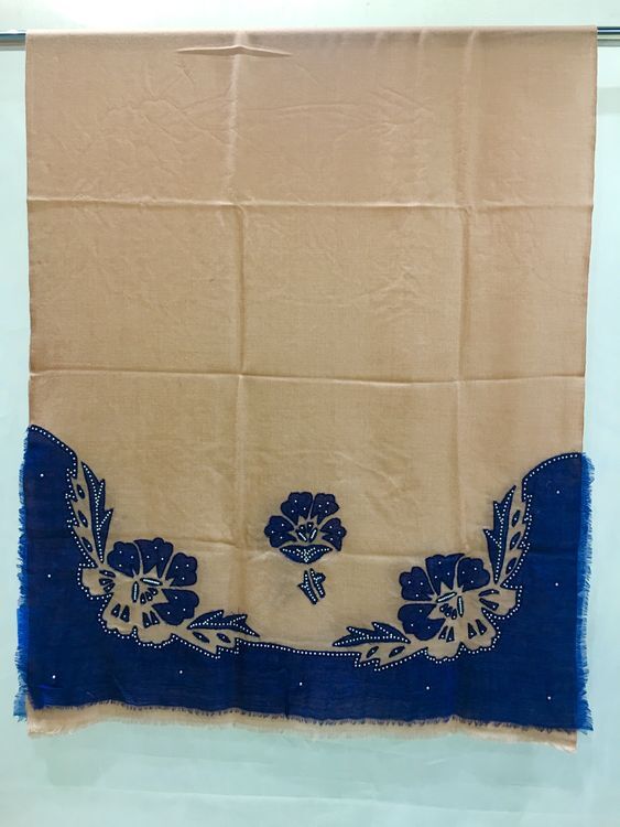 A14 80% Wool 15% Silk-M