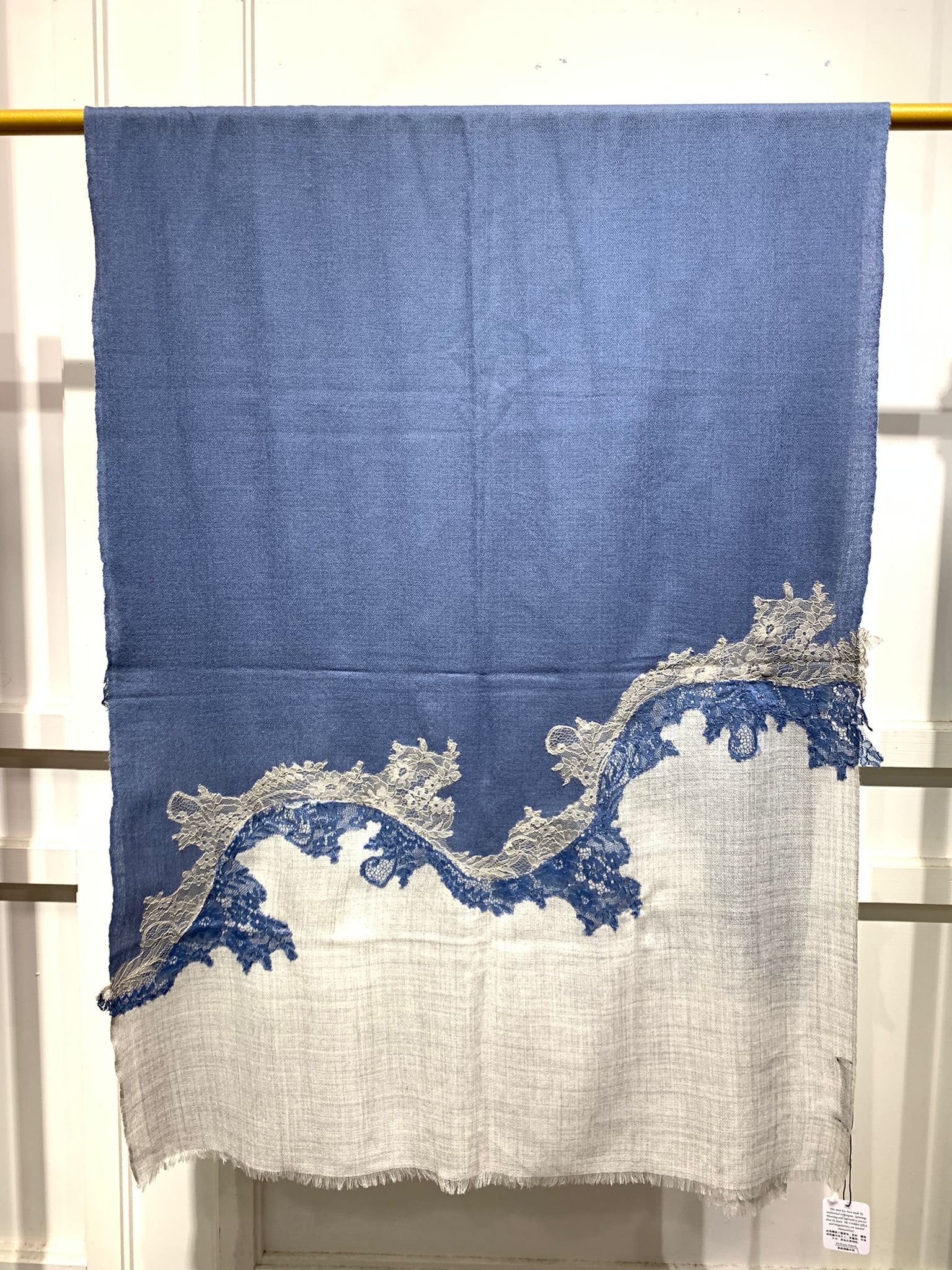 A30 85% Merino Wool 15% Silk-M