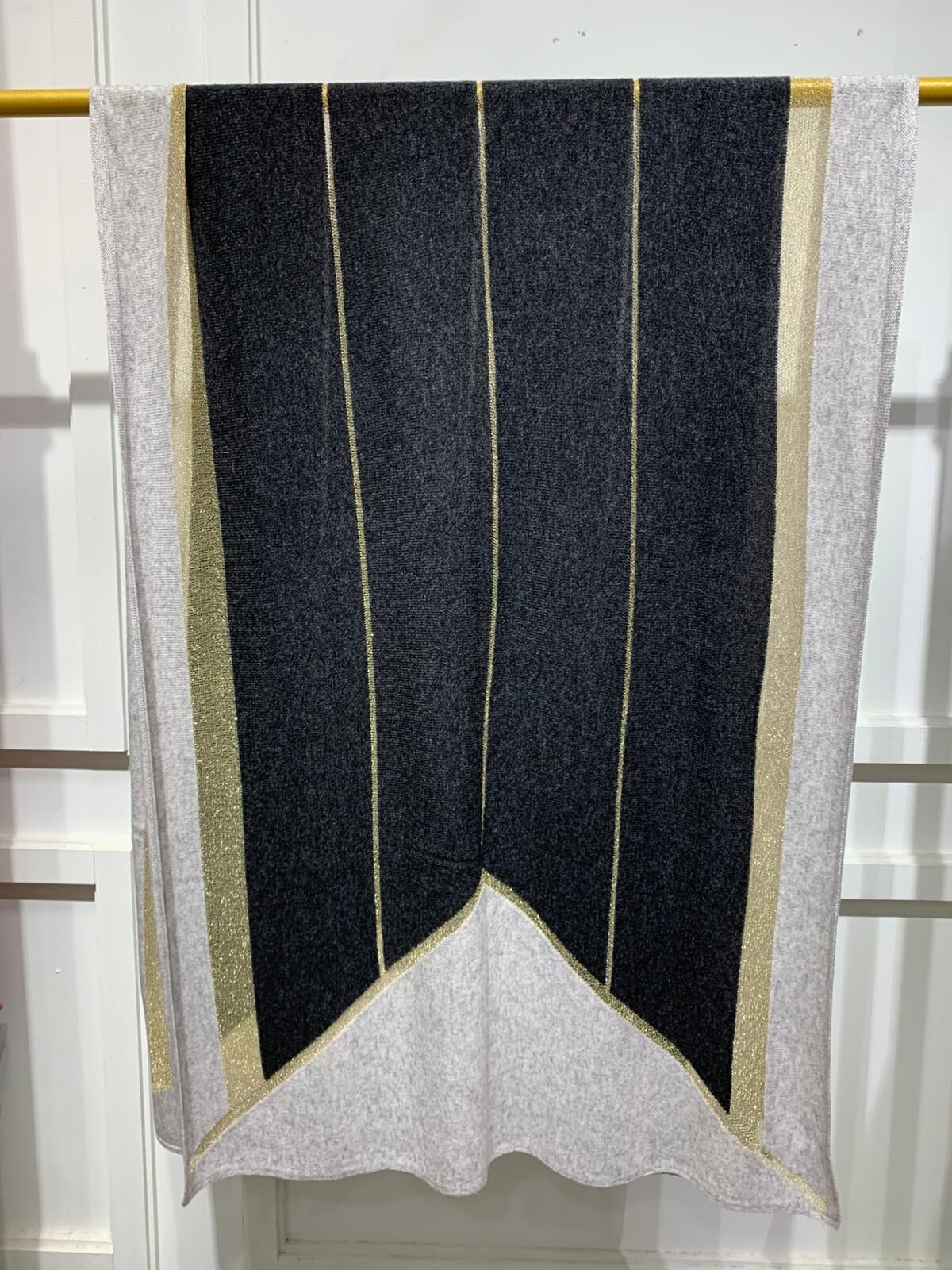 A36 90% Wool 10% Cashmere-M