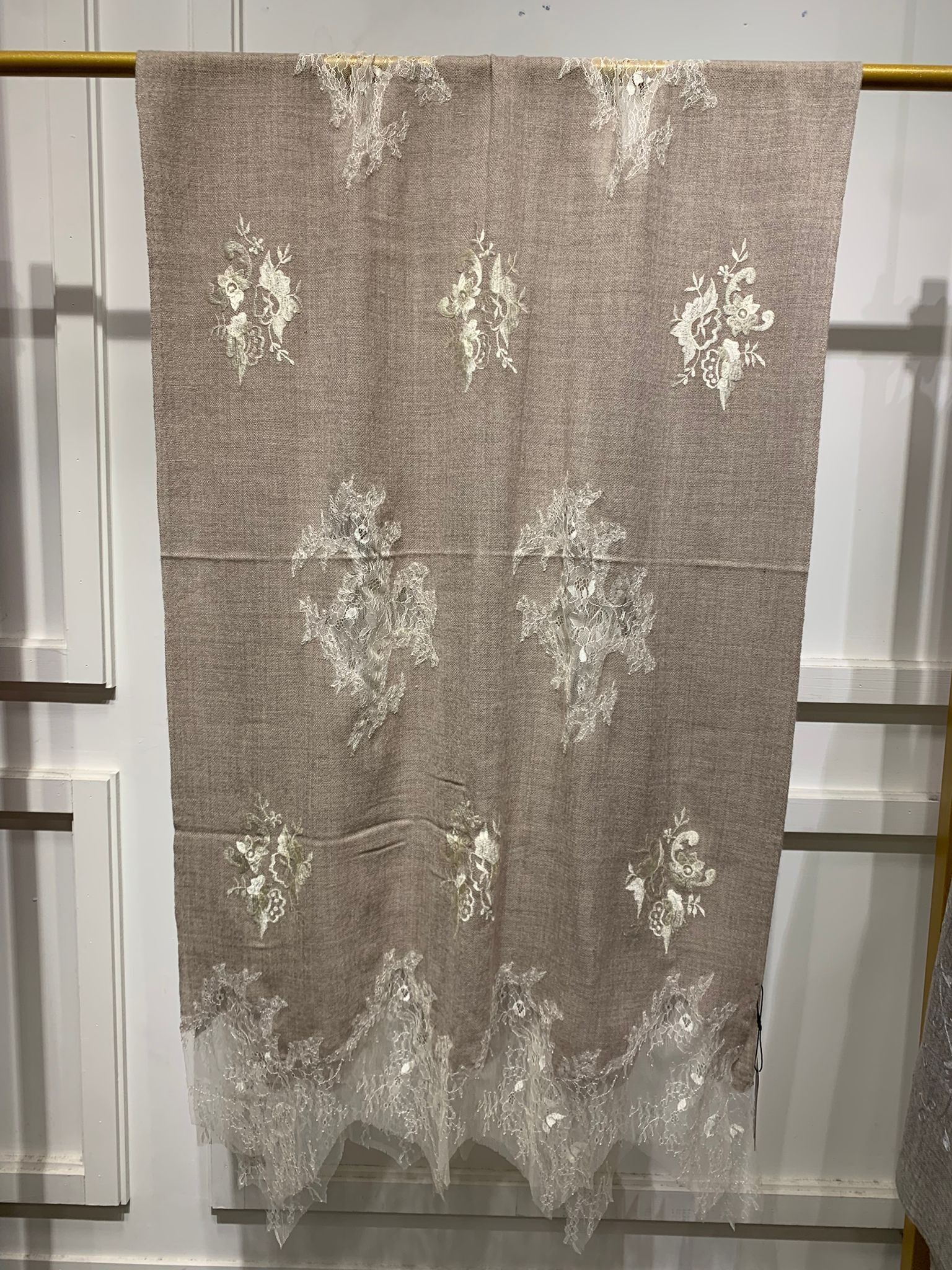 A48 70% Wool 30% Cashmere-M