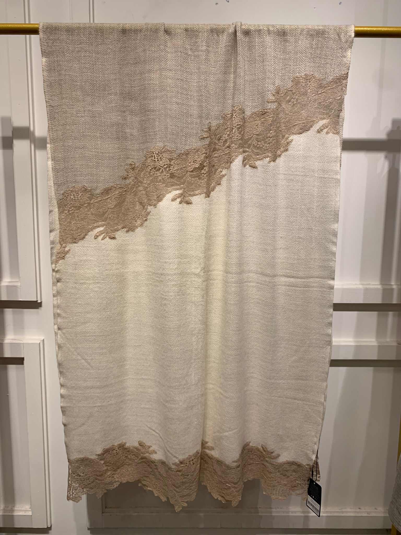 A55 70% Wool 30% Cashmere-M