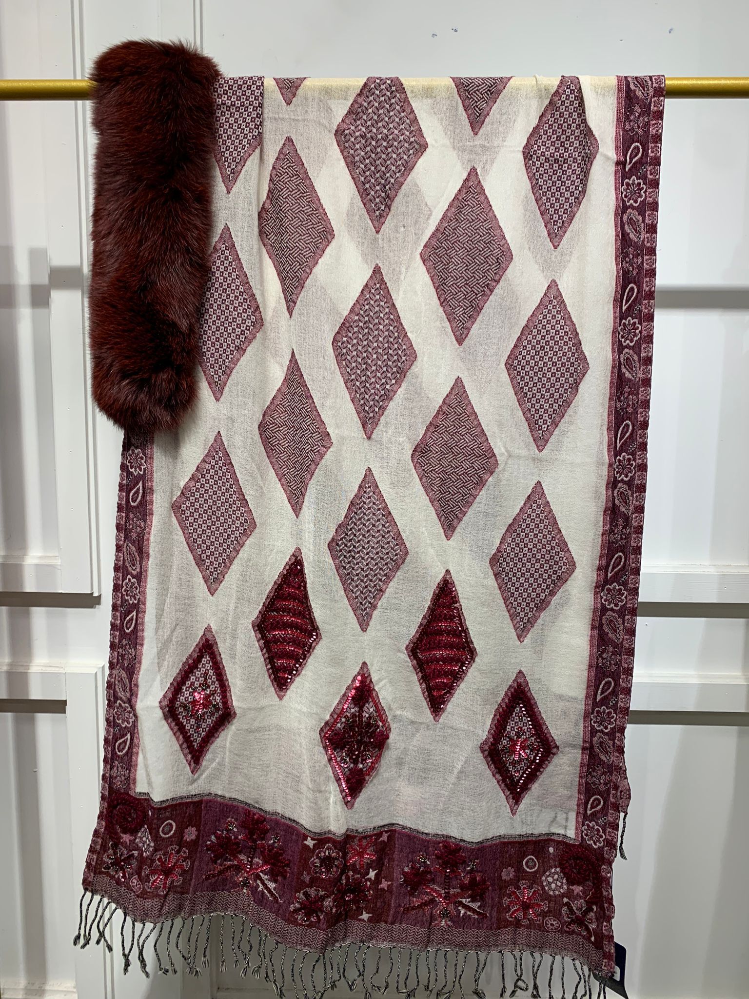 A57 100% Merino Wool + Fur (北歐狐狸毛)-M