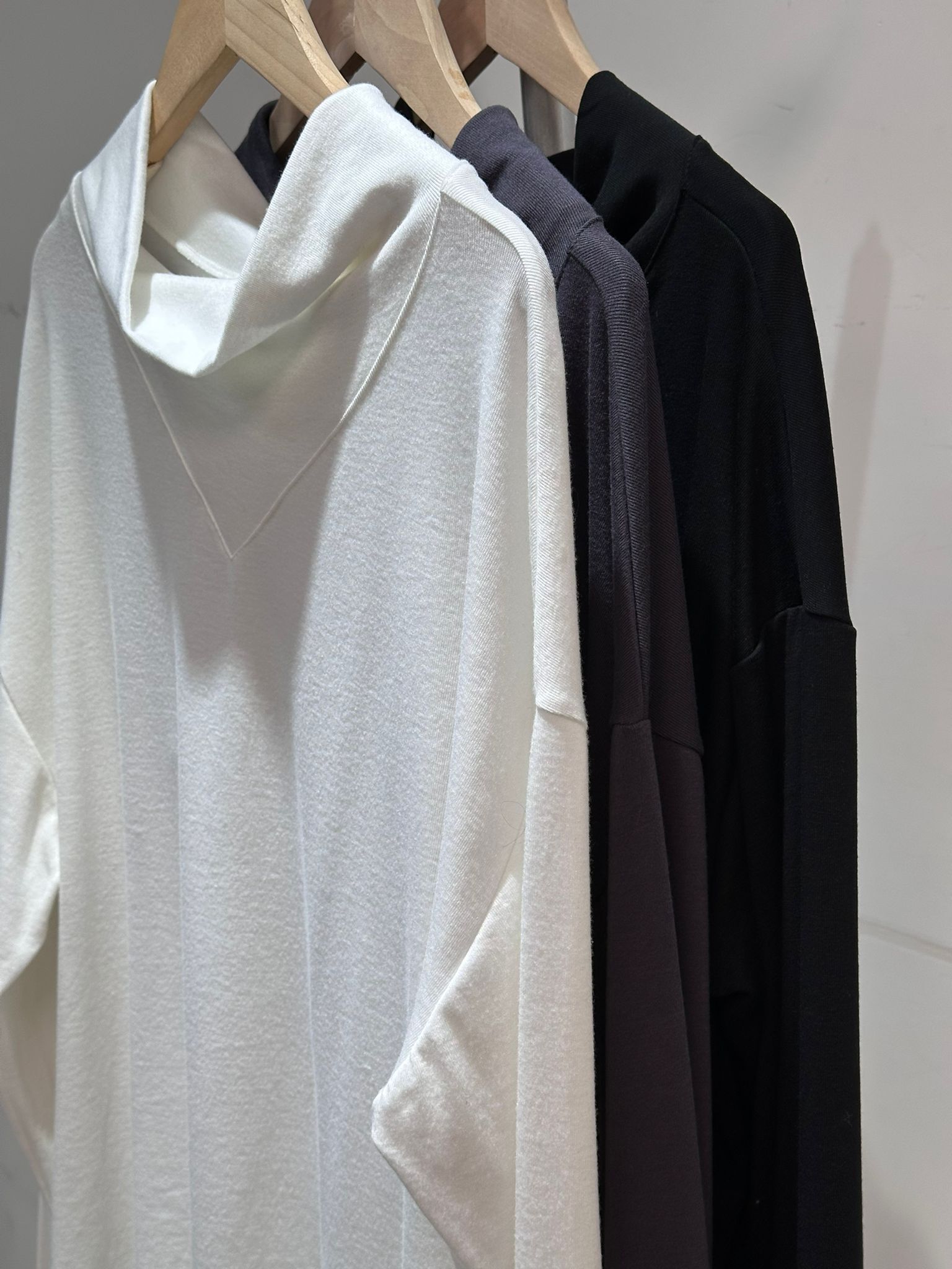 0213003a/韓國寬鬆V領鬆身小韓系上衣/50C'42W'26.5L'