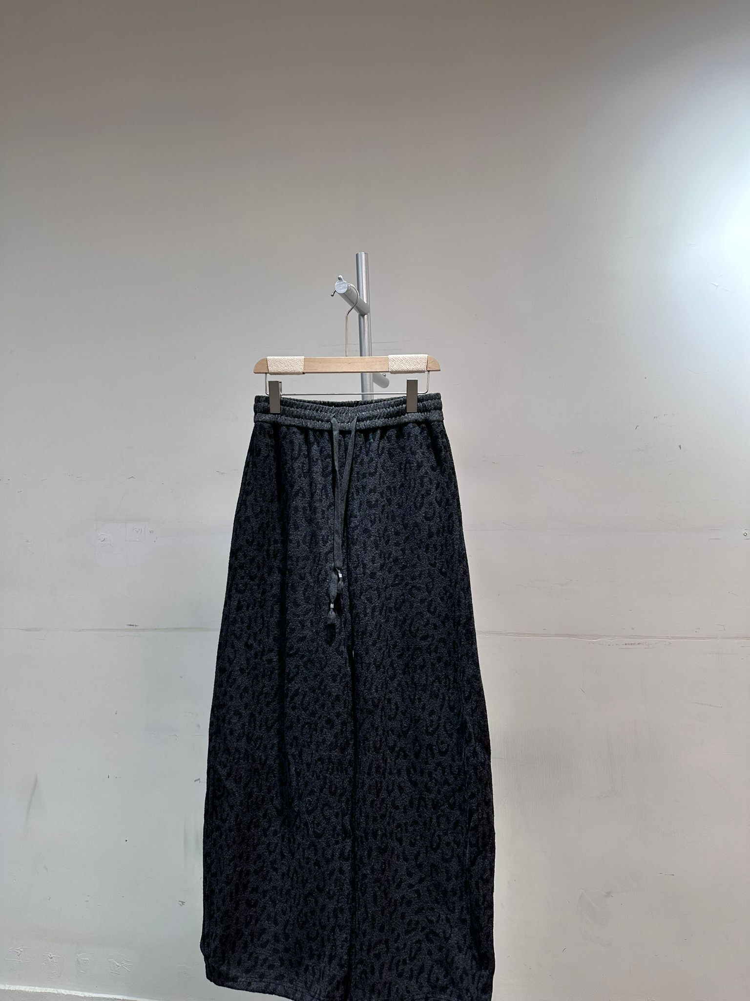 03622a/韓國毛巾料加絨豹紋暗黑系褲/26-40/42/40