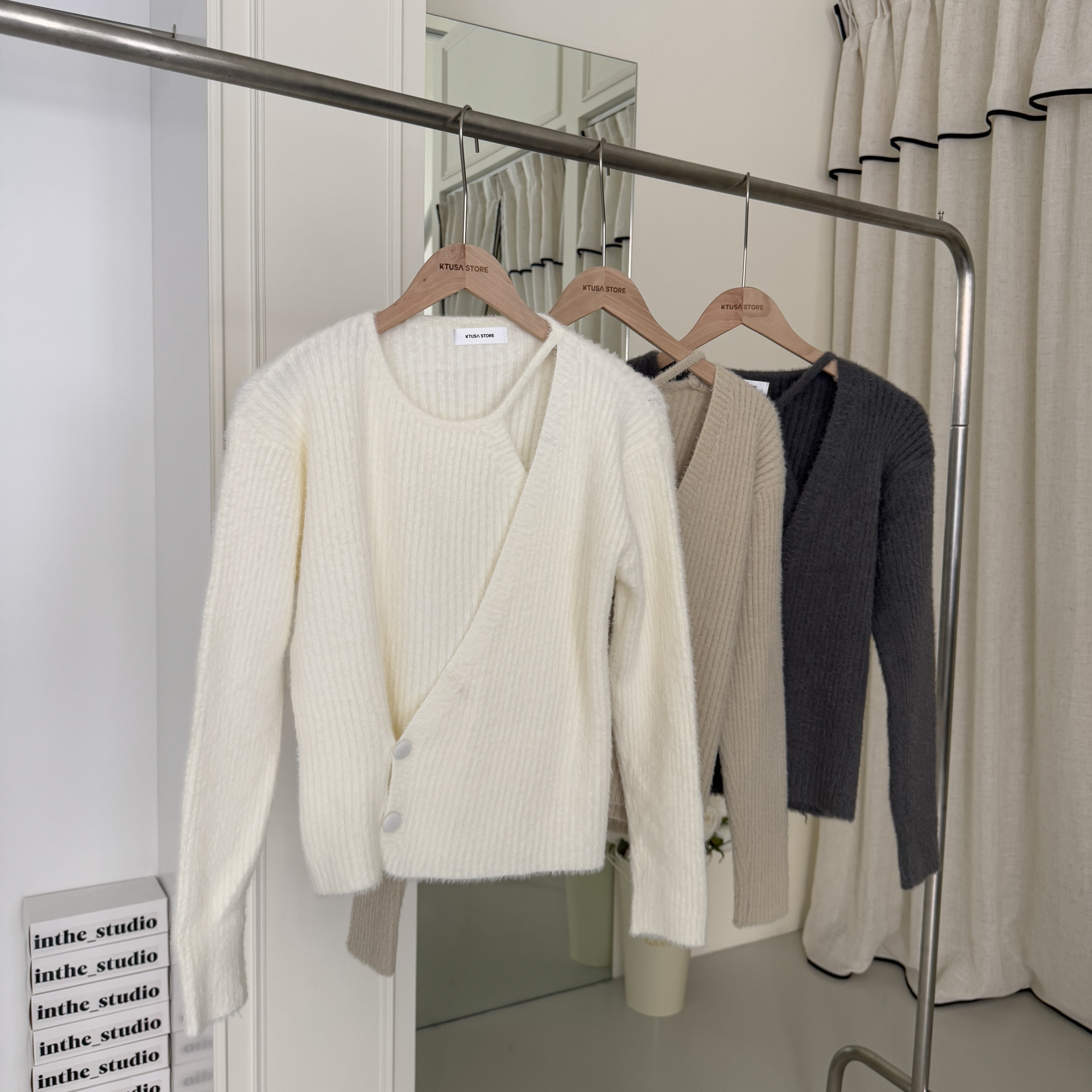 M131 造型假兩件毛衣(D)